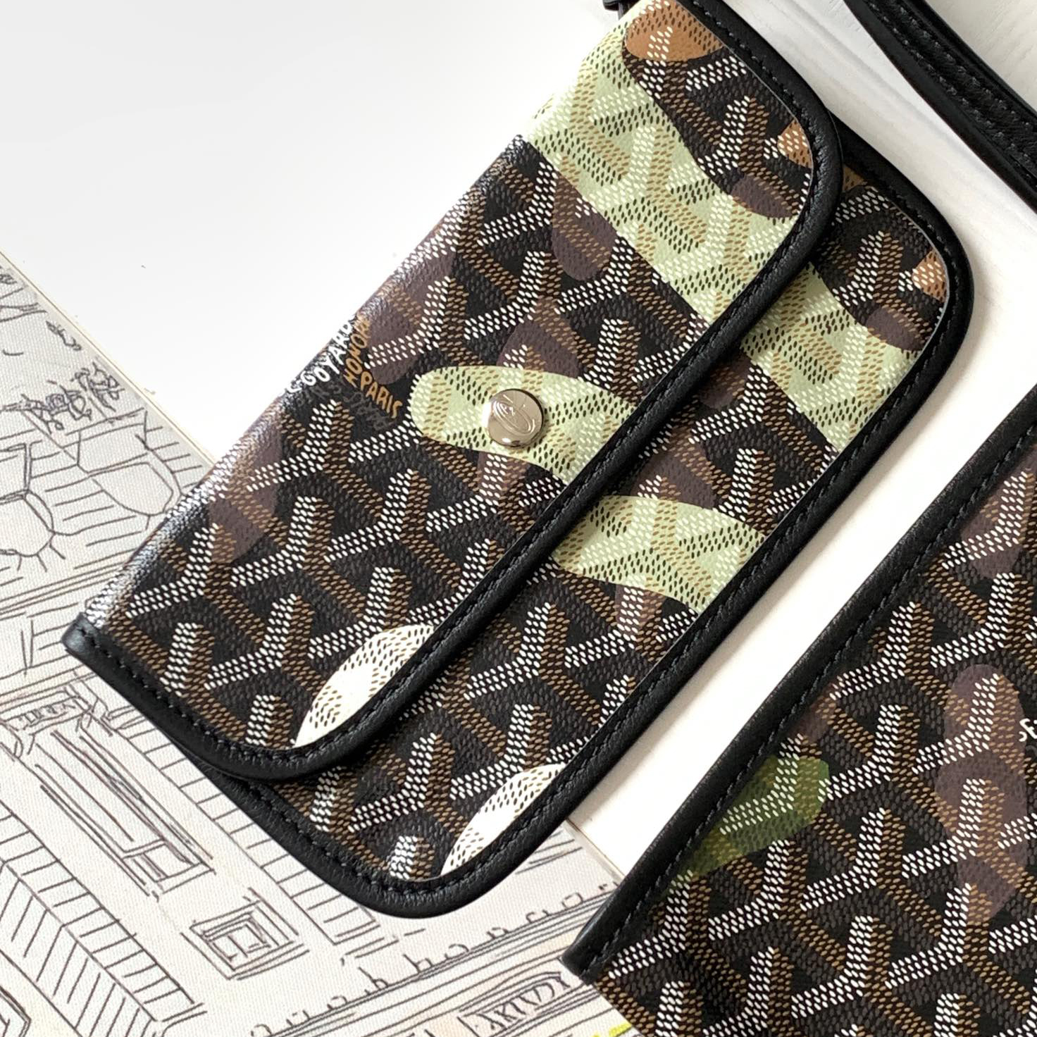 GY Camouflage Lettering Saint Louis Bag BNL01901