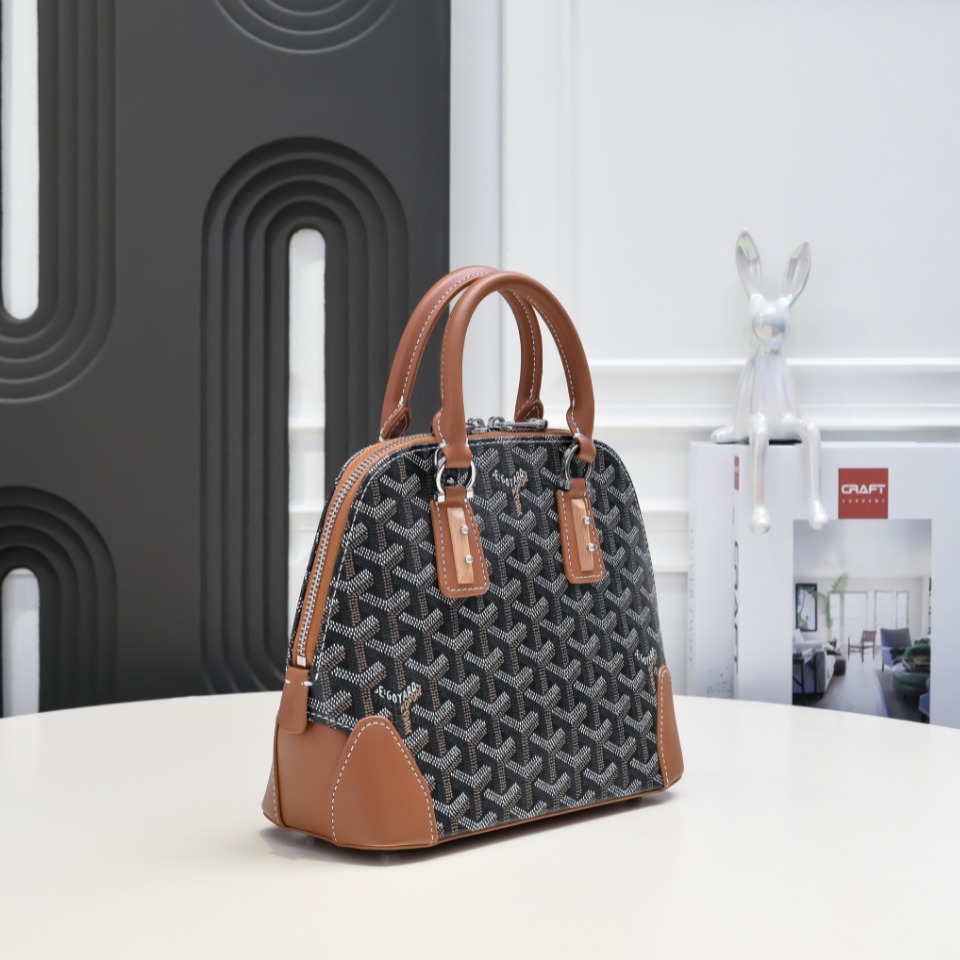 GY Vendôme Shell Bag BNL01902