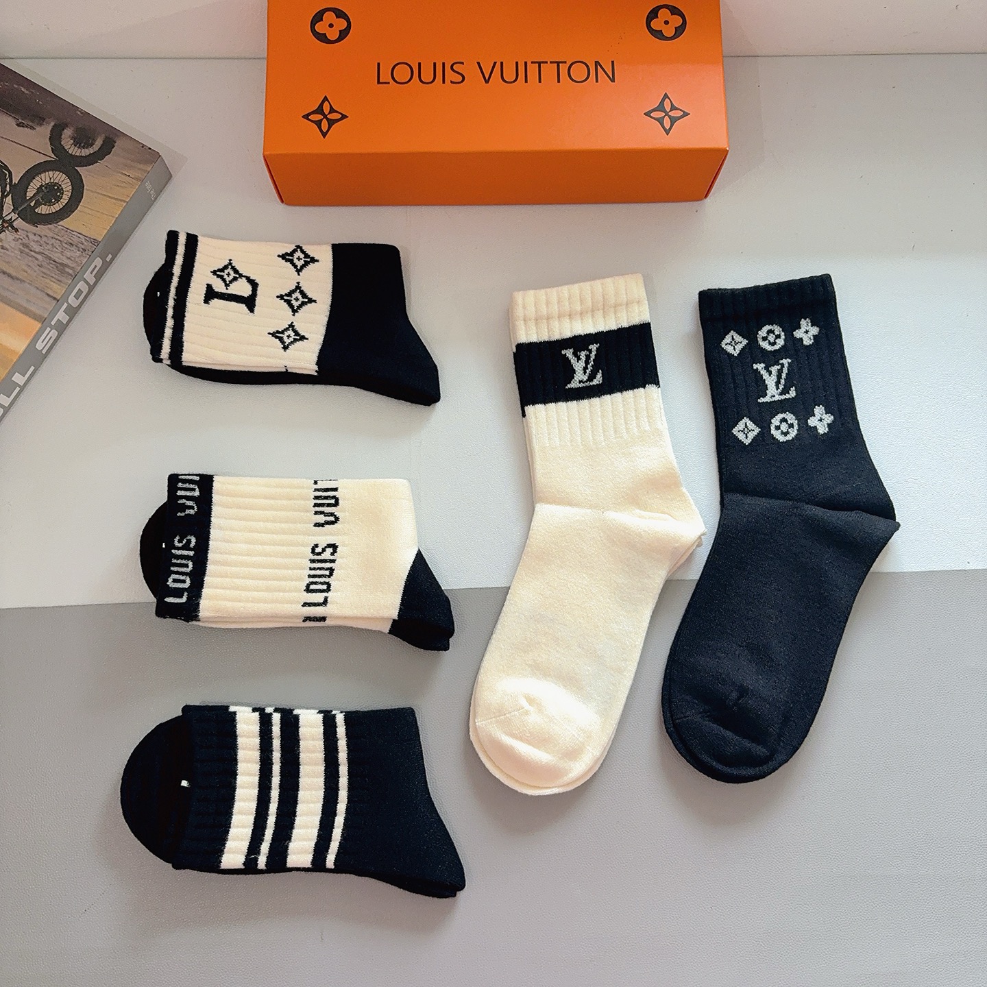 LTT Classic Fashion Socks BNL012032