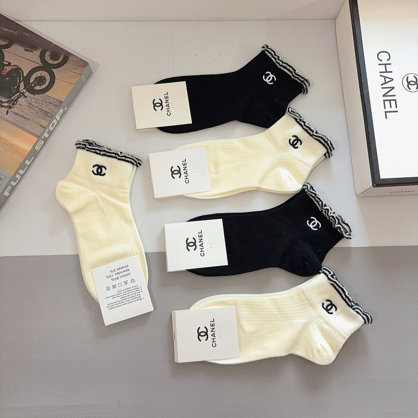 CH Classic Logo Embroidered Short Socks BNL012014