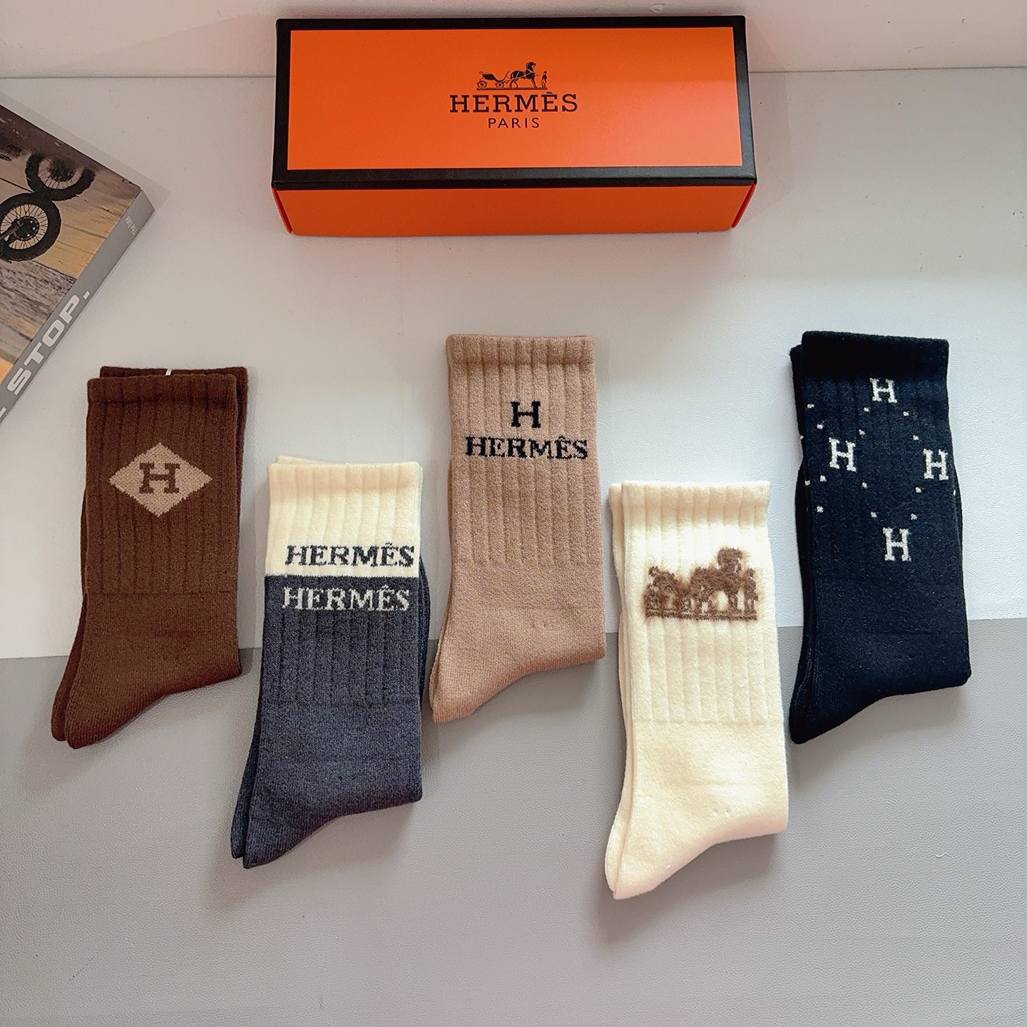 HE Socks BNL012028