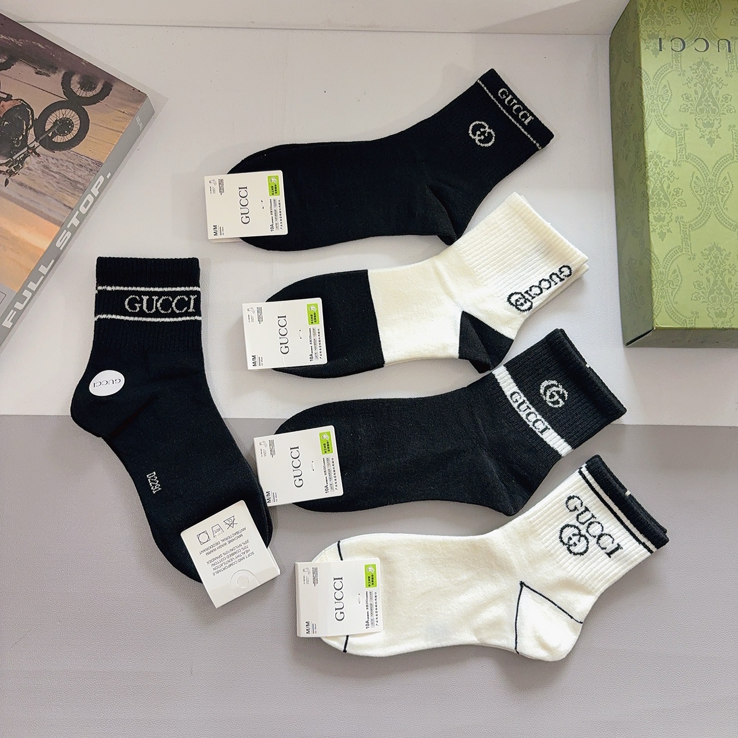 Gi New Minimalist Logo Socks BNL012029