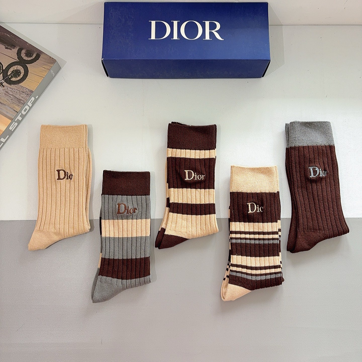 D New Casual Long Socks BNL012050