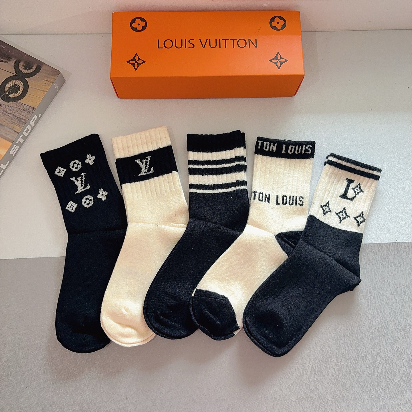 LTT Classic Fashion Socks BNL012032