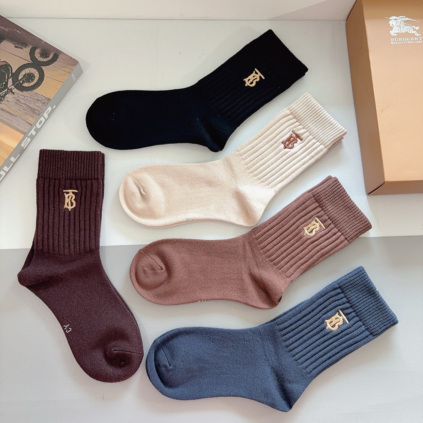 BR Men's Business Casual Socks BNL012005