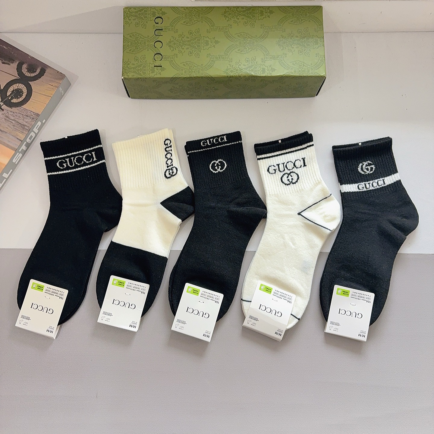 Gi New Minimalist Logo Socks BNL012029