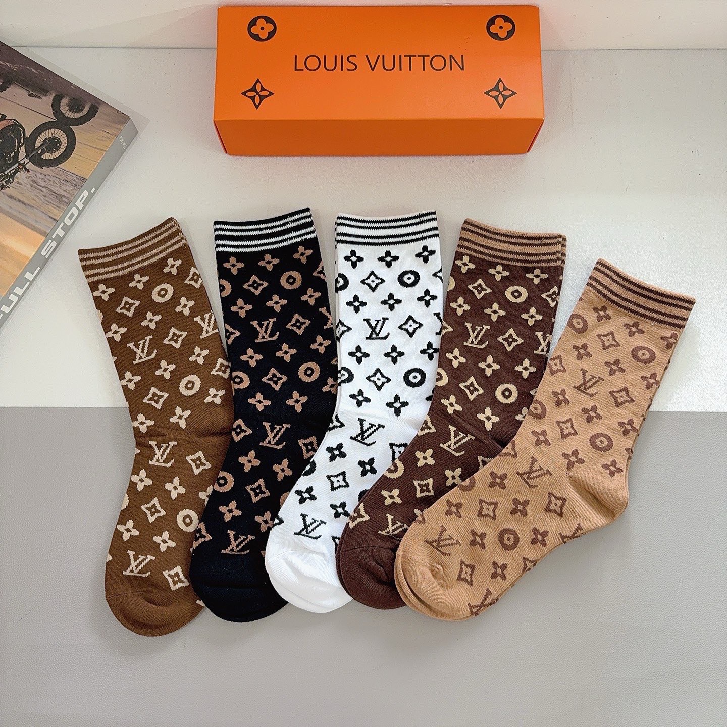 LTT Classic Monogram Socks BNL012036