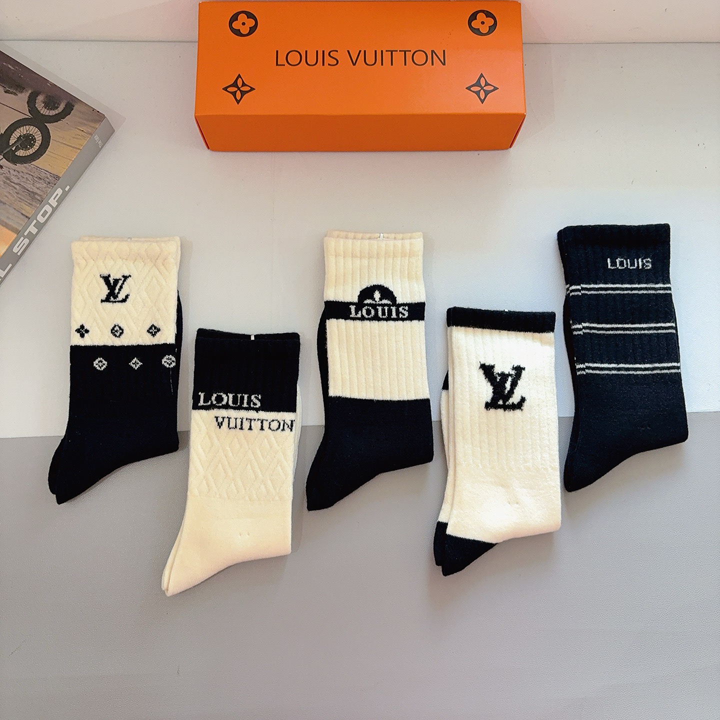 LTT  New Socks BNL012019