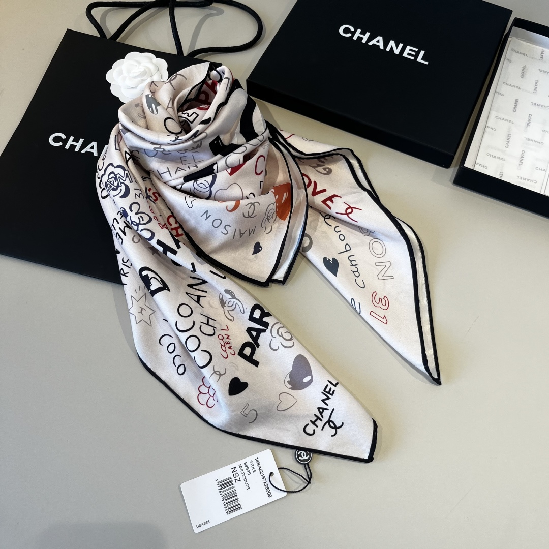 CH Heart Coco Scarf BNL012105