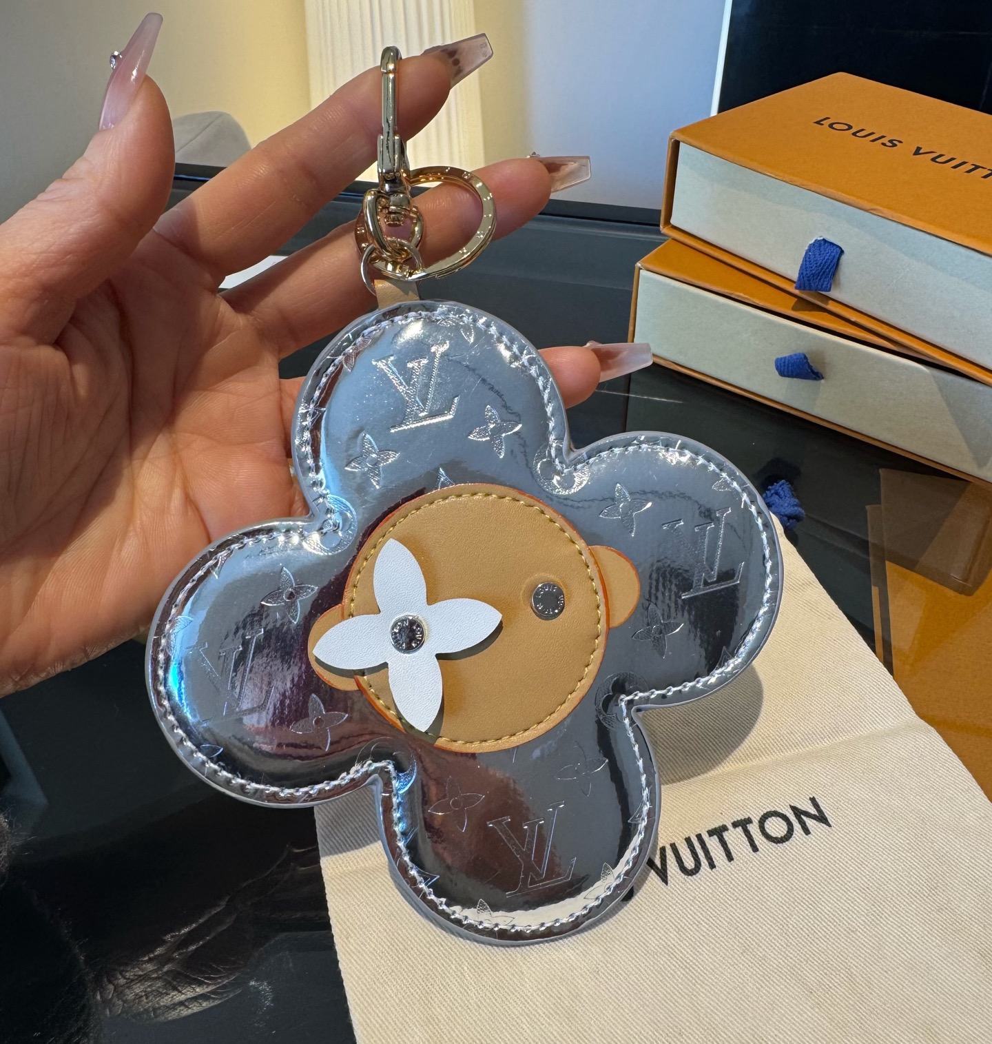 LTT Vivienne Pendant BNL012103