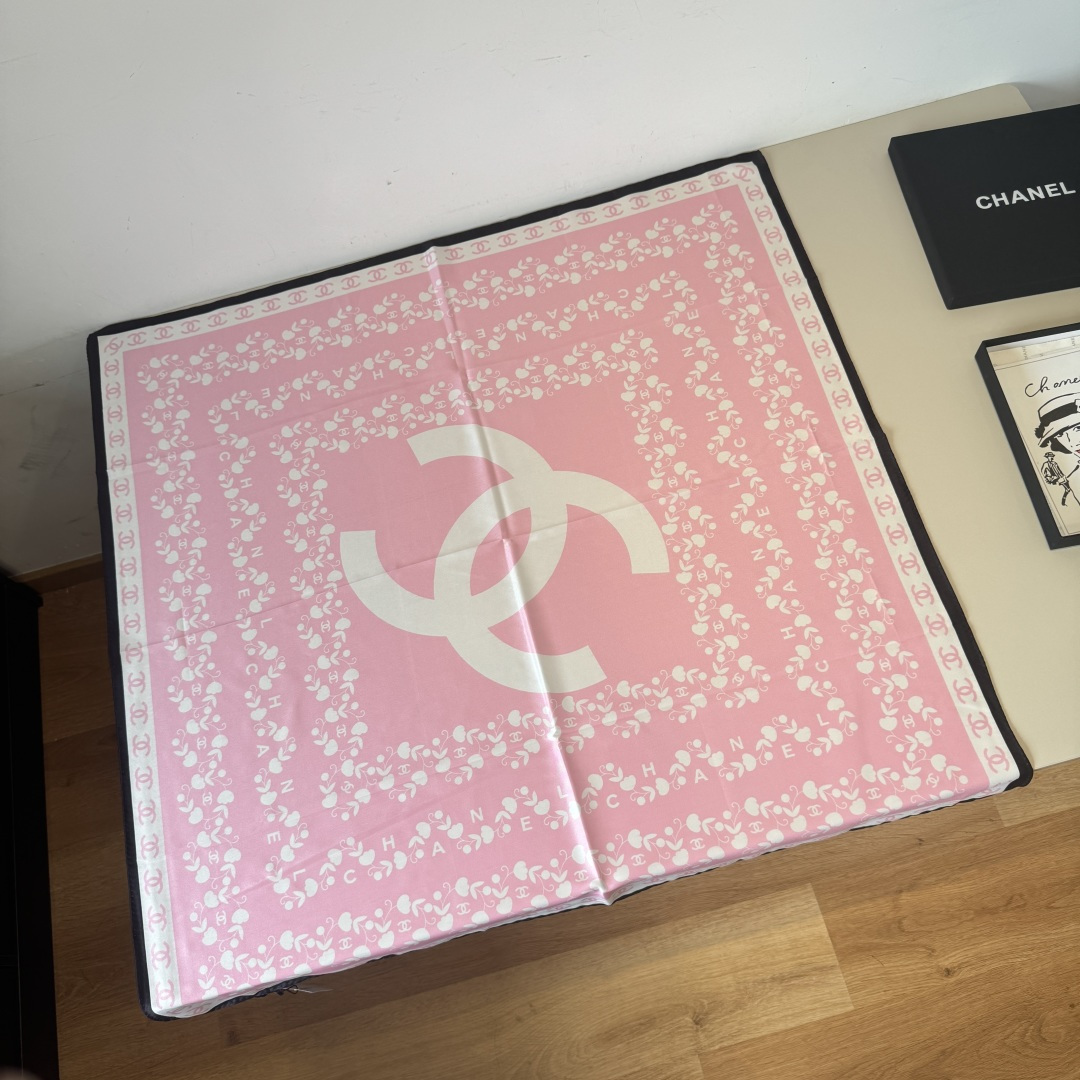 CH Classic Double C Logo Scarf BNL012111