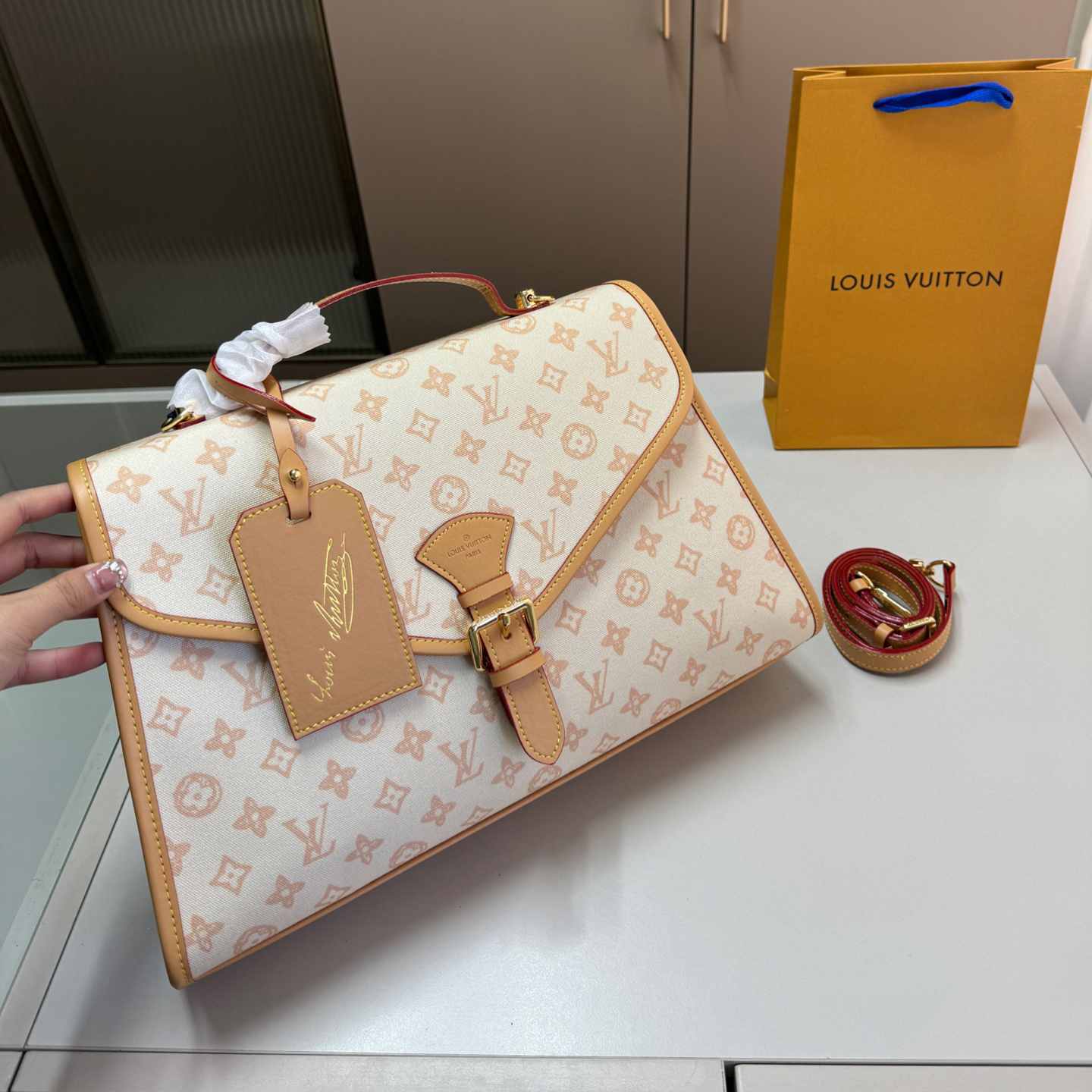 LTT 26New Canvas Tote BNL012405