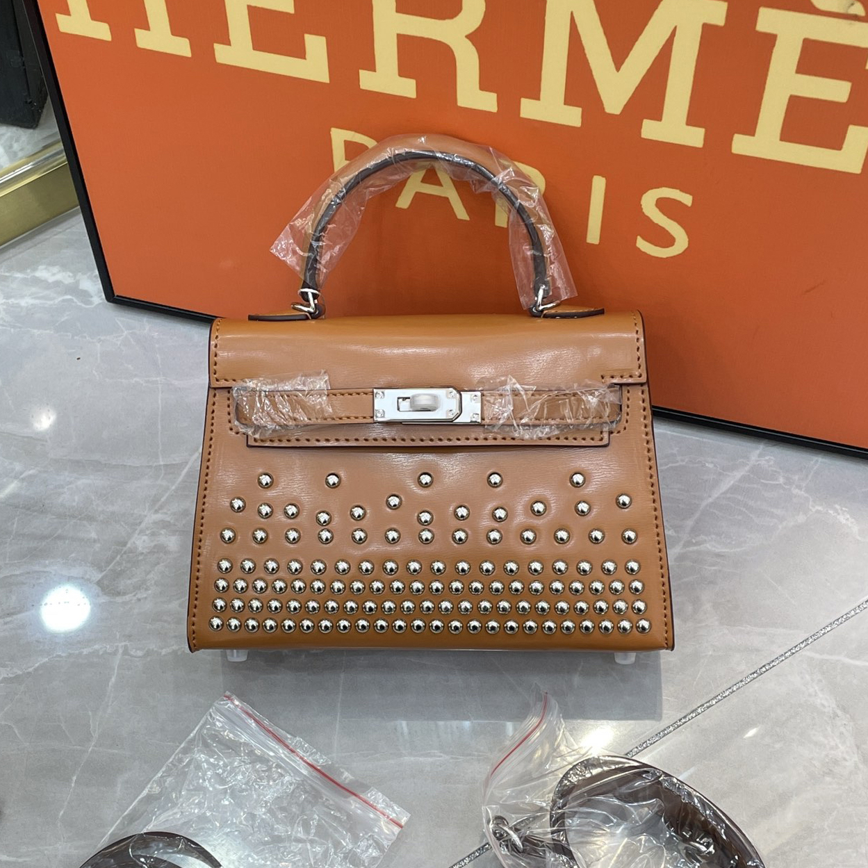 HE Mini kelly Classic Box BNL012607