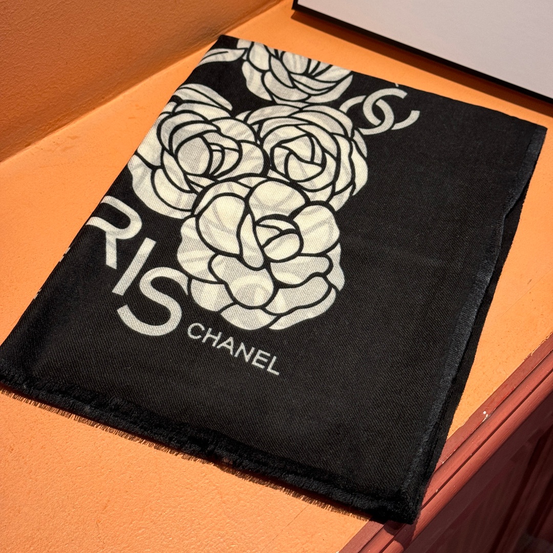 CH Camellia Dot Print Scarf YVTS012704