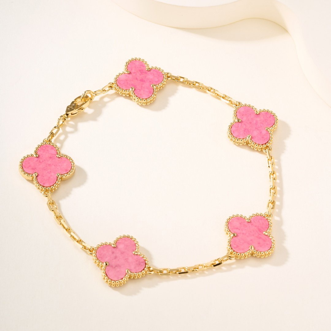 Van C Women's Fashion Bracelet BNL013101