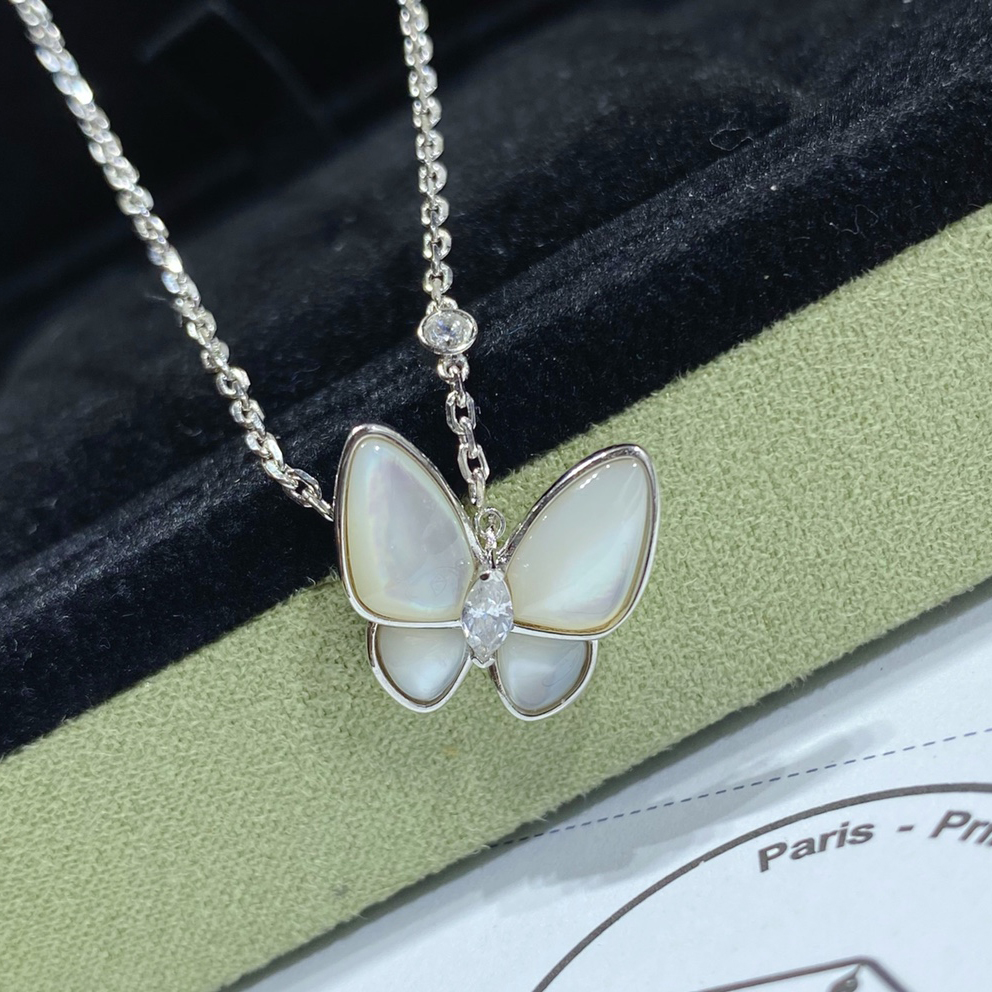Van C Butterfly Mother-of-Pearl Necklace BNL013102