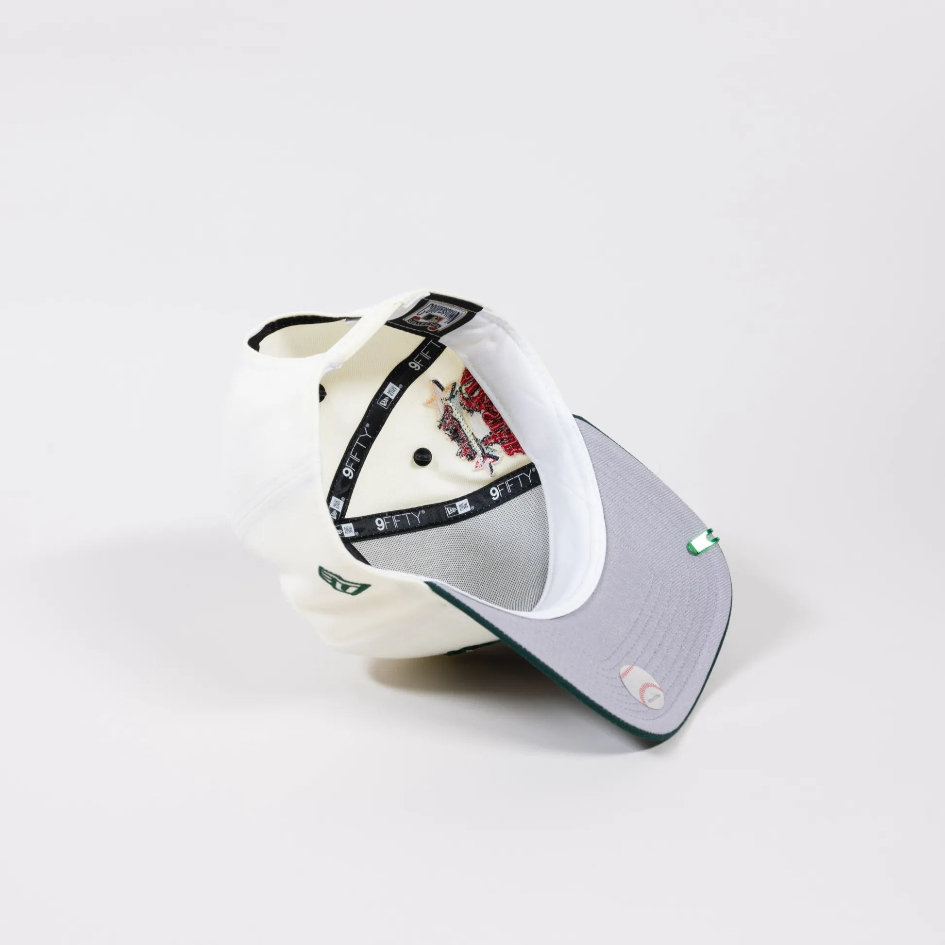 NEW ERA EXCLUSIVE 9FIFTY A-FRAME CHROME/ FOREST GREEN ATLANTA BRAVES SNAPBACK W/ 2000 ALL STAR GAME SIDE PATCH