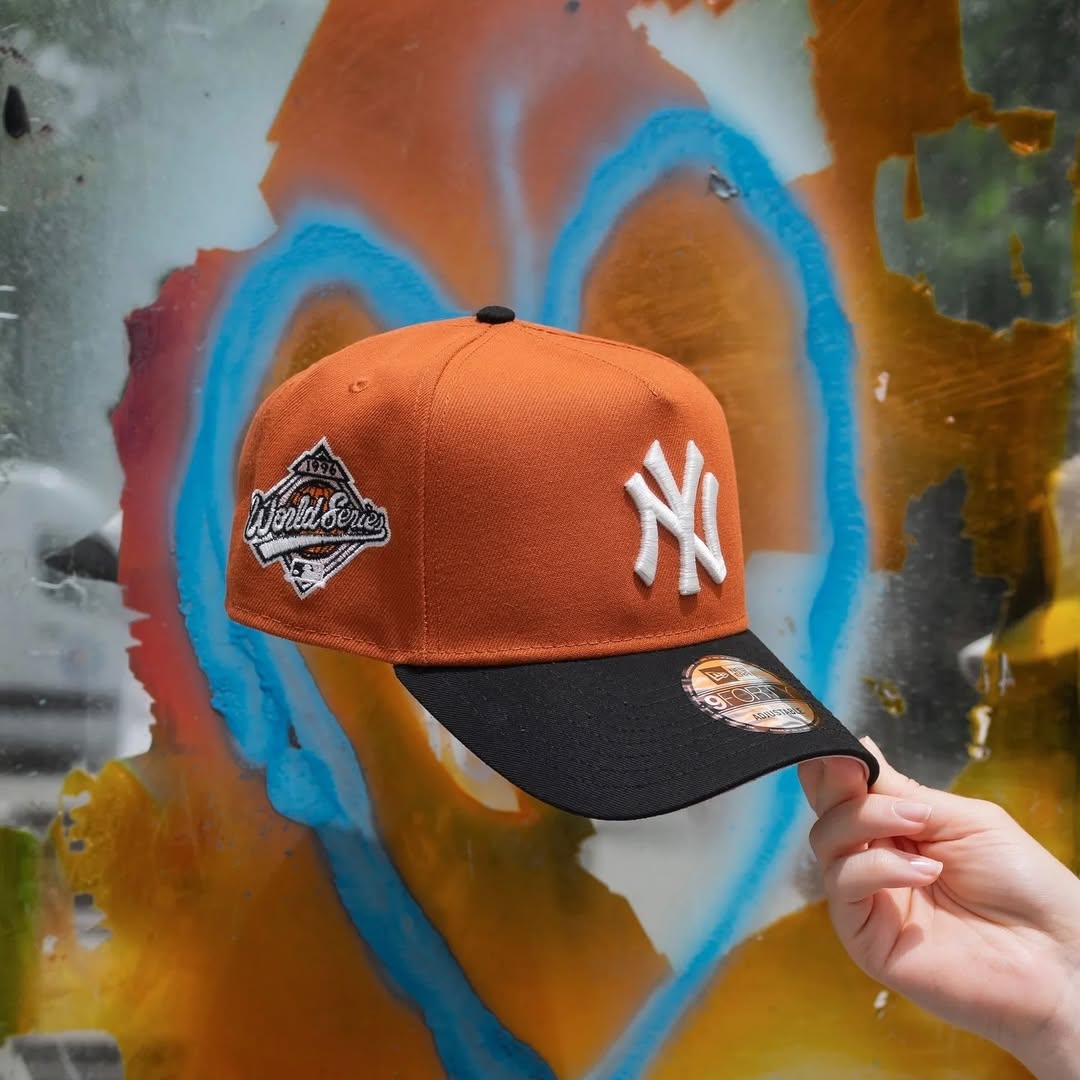 NEW ERA NEW YORK YANKEES WORLD SERIES 1999 RUSTY COPPER EDITION 9FORTY A FRAME SNAPBACK HAT