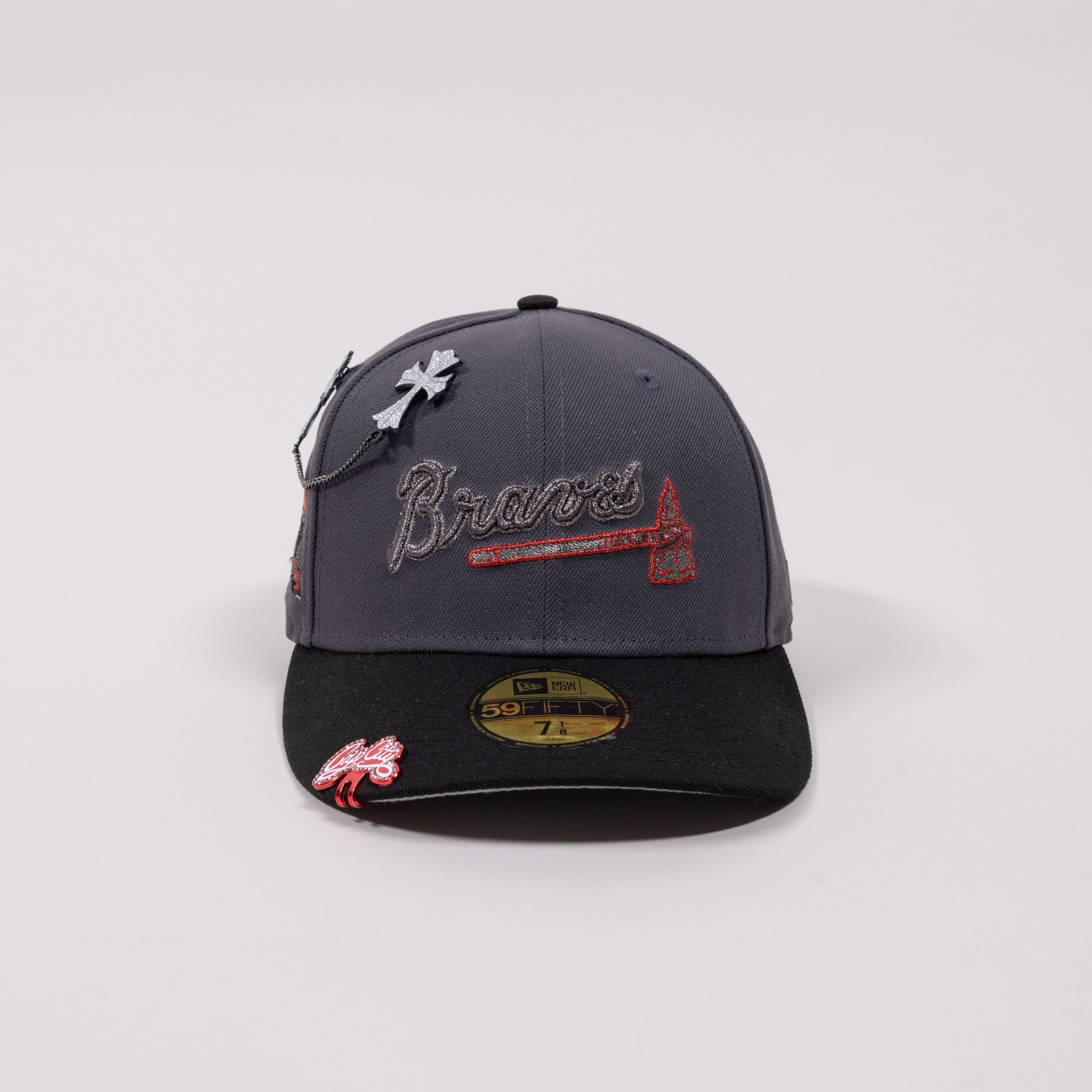 NEW ERA 59FIFTY GREY/ BLACK ATLANTA BRAVES SCRIPT W/ 40TH ANNIVERSARY SIDE PATCH