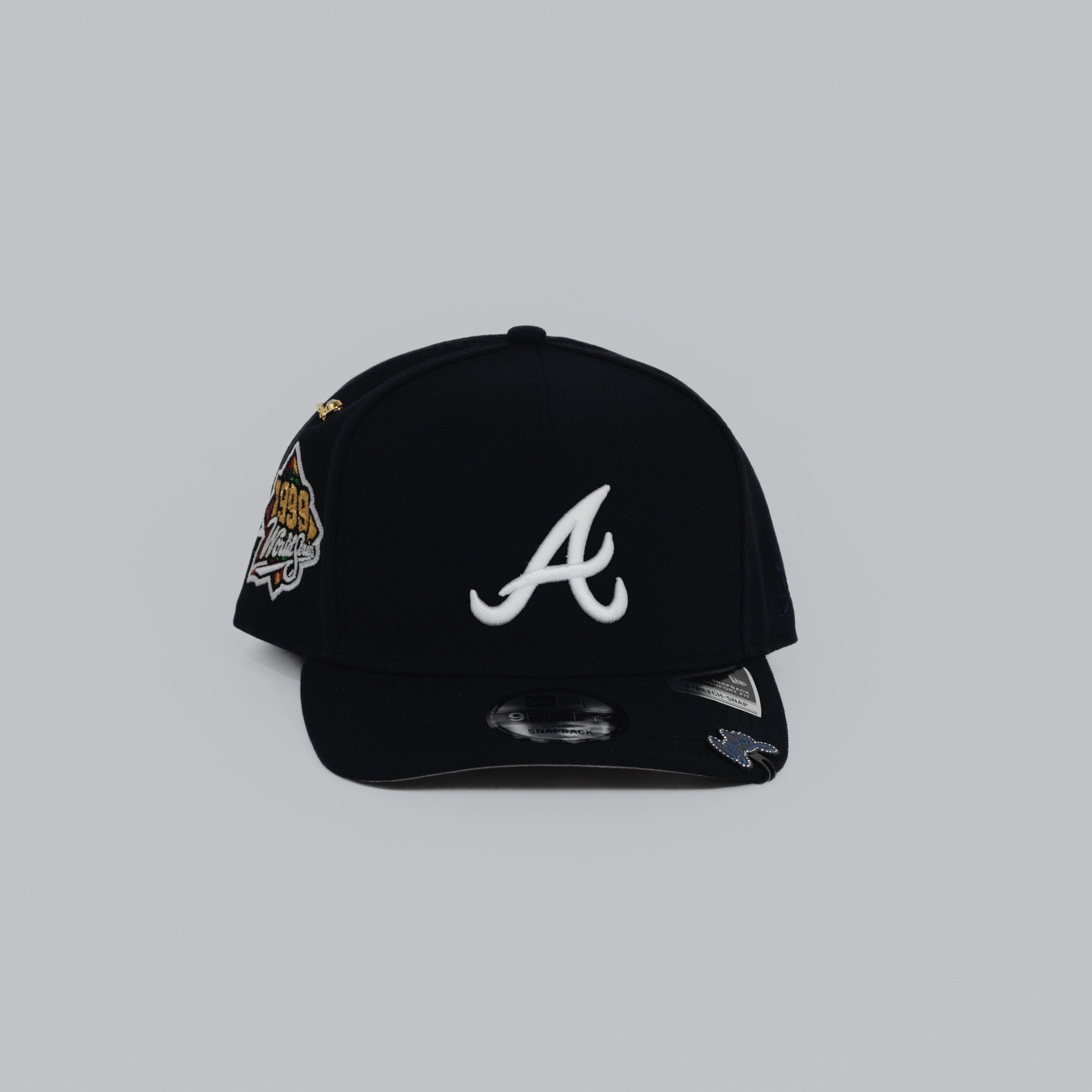 NEW ERA EXCLUSIVE 9FIFTY A-FRAME NAVY ATLANTA BRAVES SNAPBACK W/ 1997 WORLD SERIES SIDE PATCH