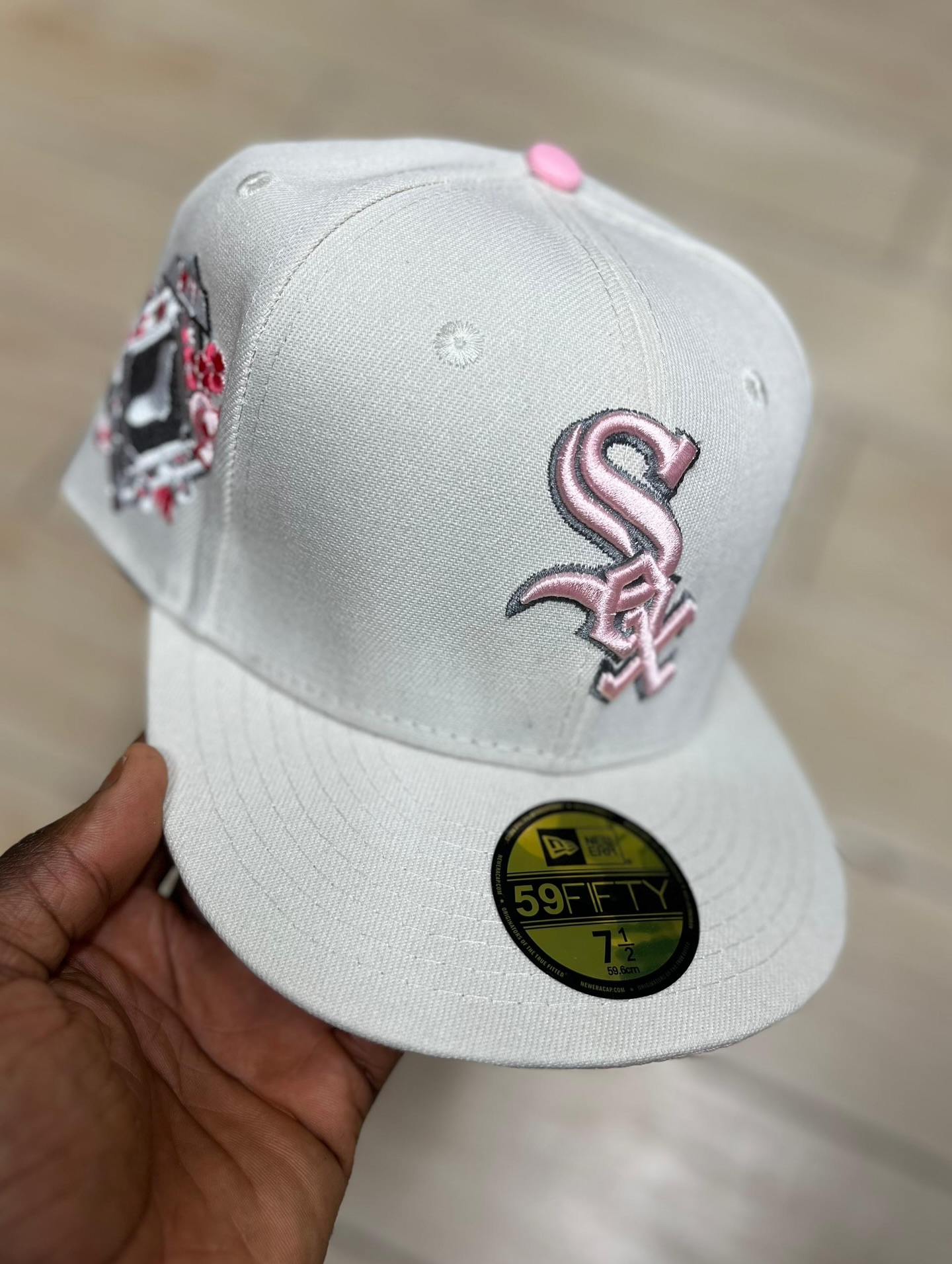 NEW ERA CHICAGO WHITE SOX 2023 MOTHER'S DAY LOW PROFILE EMBROIDERED CASUAL BASEBALL CAP