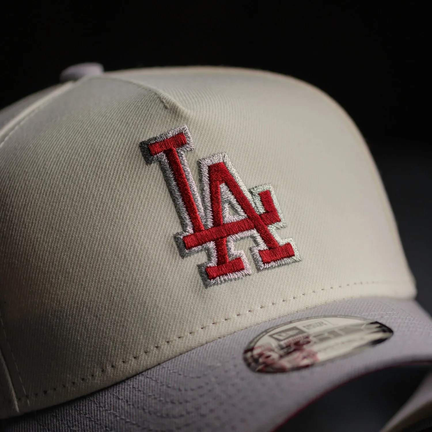 NEW ERA 9FORTY A-FRAME MLB LOS ANGELES DODGERS WS 24 TWO TONE CHROME WHITE / CARDINAL UV SNAPBACK