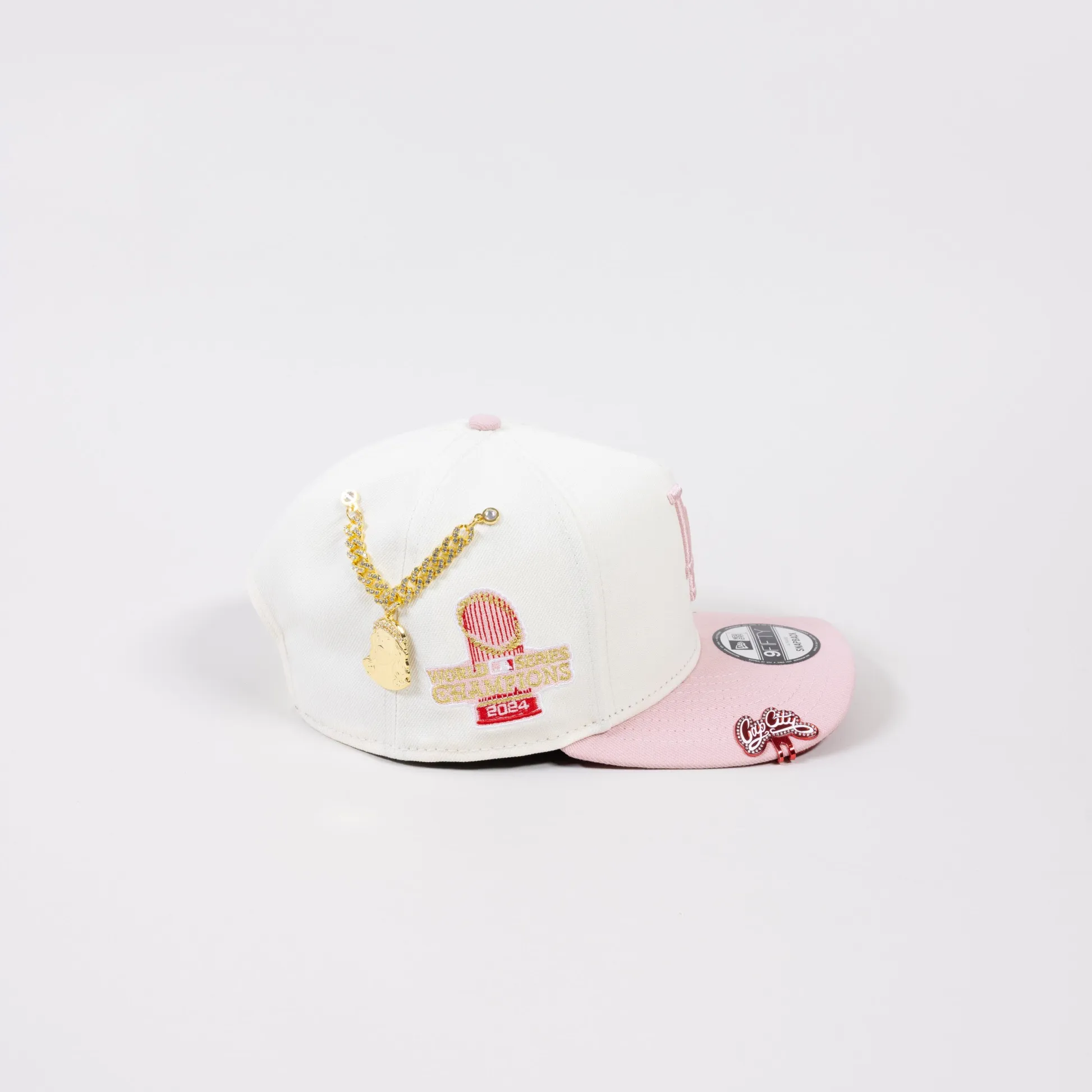 NEW ERA EXCLUSIVE 9FIFTY A-FRAME CHROME/ SOFT PINK LOS ANGELES DODGERS SNAPBACK W/ 2024 WORLD SERIES CHAMPIONS SIDE PATCH