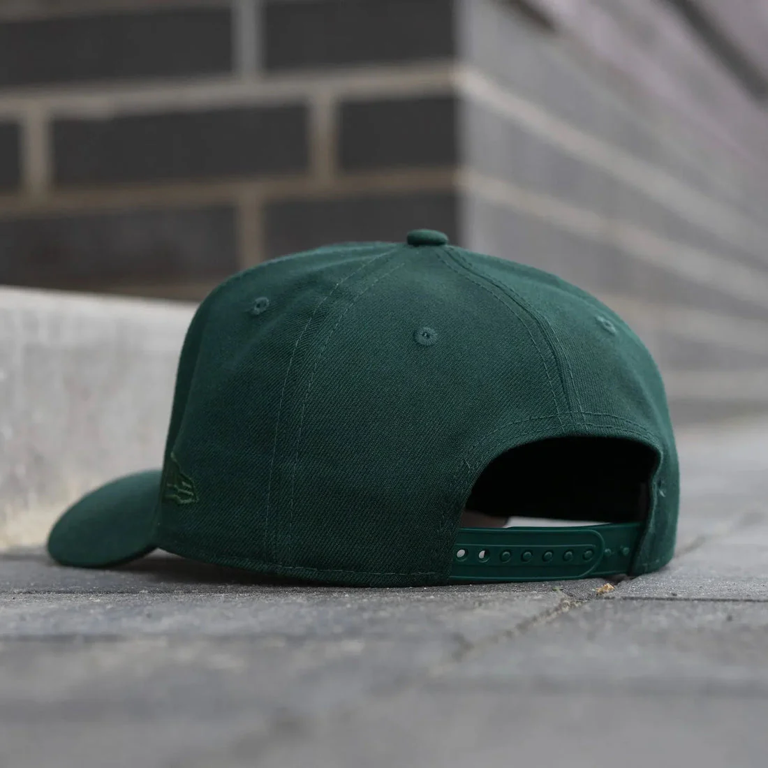 NEW ERA 9FORTY A-FRAME MLB BOSTON RED SOX WORLD SERIES 2004 DARK GREEN / PINK UV SNAPBACK CAP HAT MLB