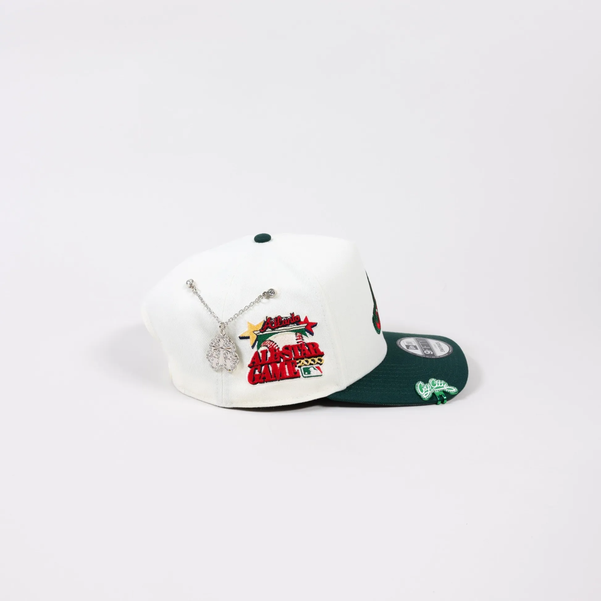 NEW ERA EXCLUSIVE 9FIFTY A-FRAME CHROME/ FOREST GREEN ATLANTA BRAVES SNAPBACK W/ 2000 ALL STAR GAME SIDE PATCH