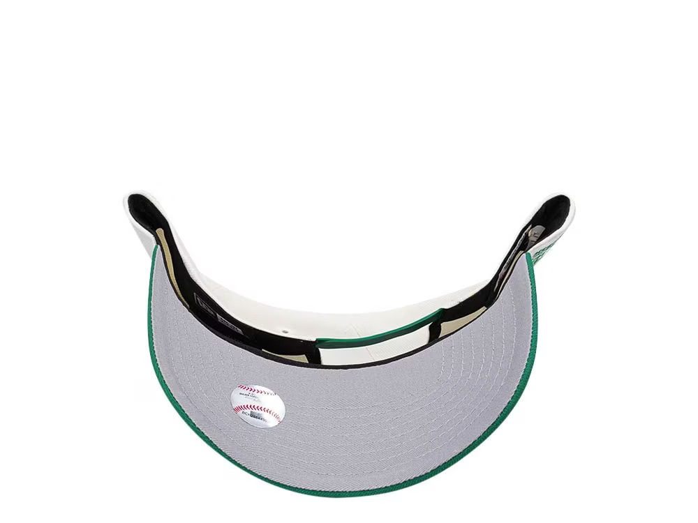 NEW ERA BOSTON RED SOX WORLD SERIES 2013 CHROME TWO TONE EDITION 9FORTY A FRAME SNAPBACK CAP