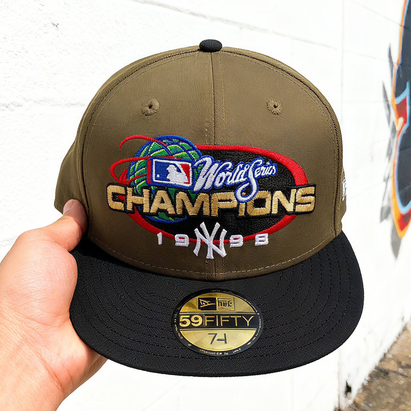 NEW ERA  THE 59FIFTY CLOSED BOTTLE CAP OF THE NEW ERA WORLD SERIES CHAMPION