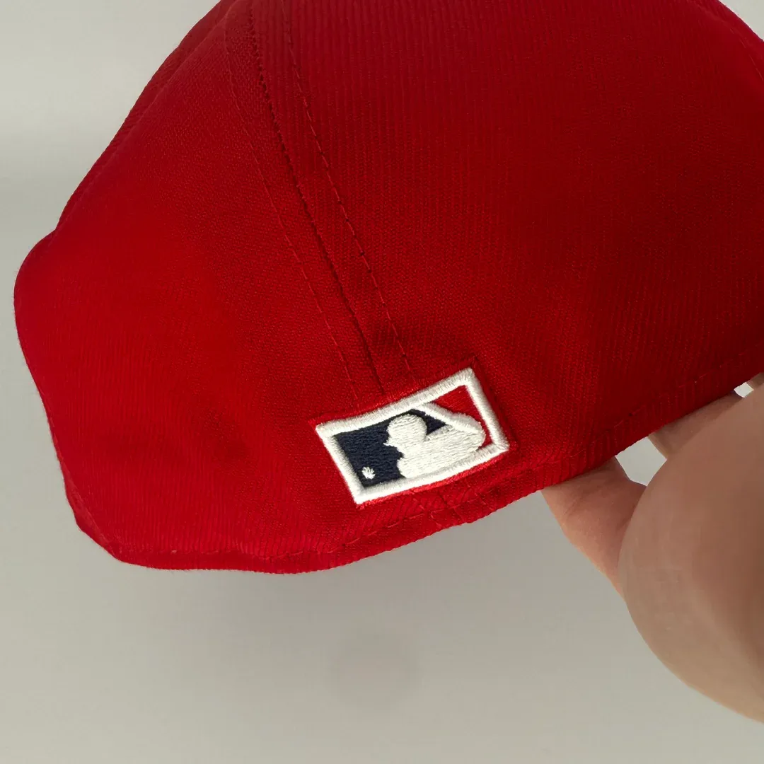 NEW ERA WOOL RED NAVY CHIEF WAHOO BANNED CLEVELAND INDIANS GUARDIANS 1995 WORLD SERIES 59 FITTED HAT CAP RARE GREY UV