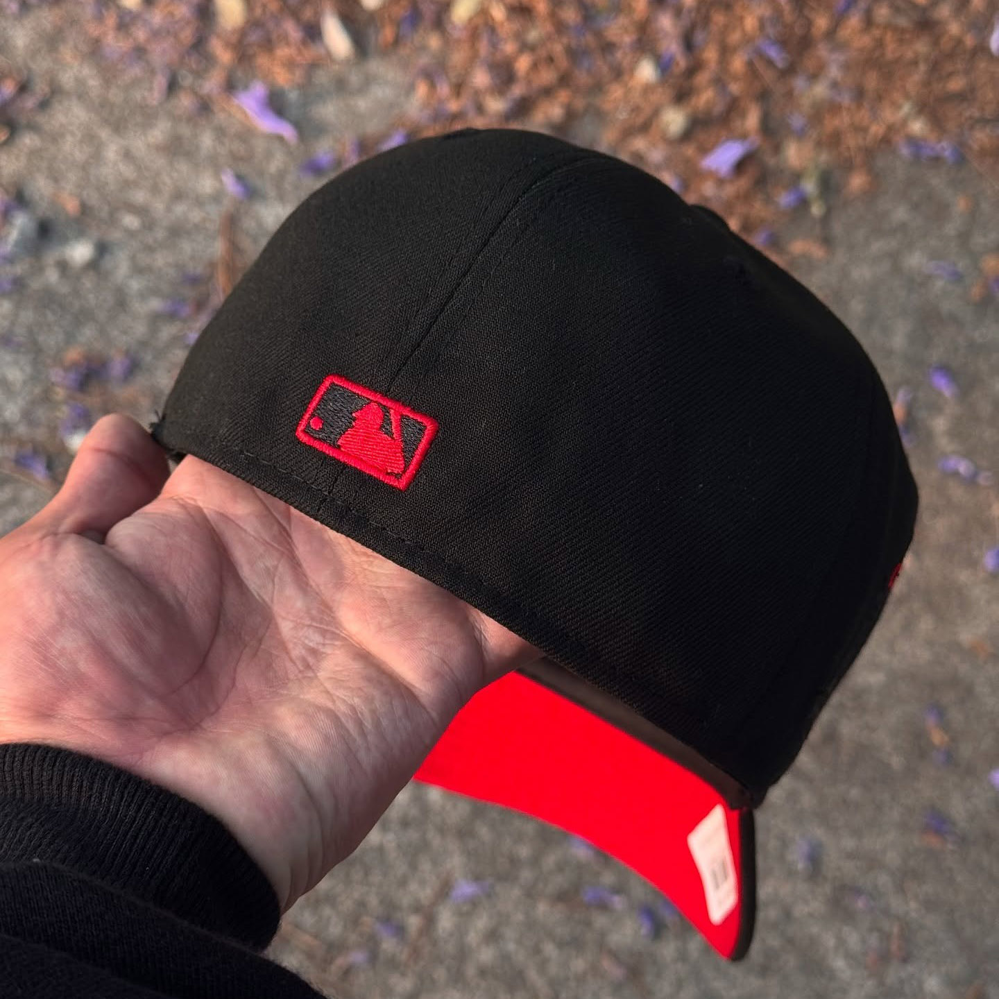 NEW ERA ANAHEIM ANGELS 50TH ANNIVERSARY BLACKOUT RED EMBROIDERED CASUAL BASEBALL CAP