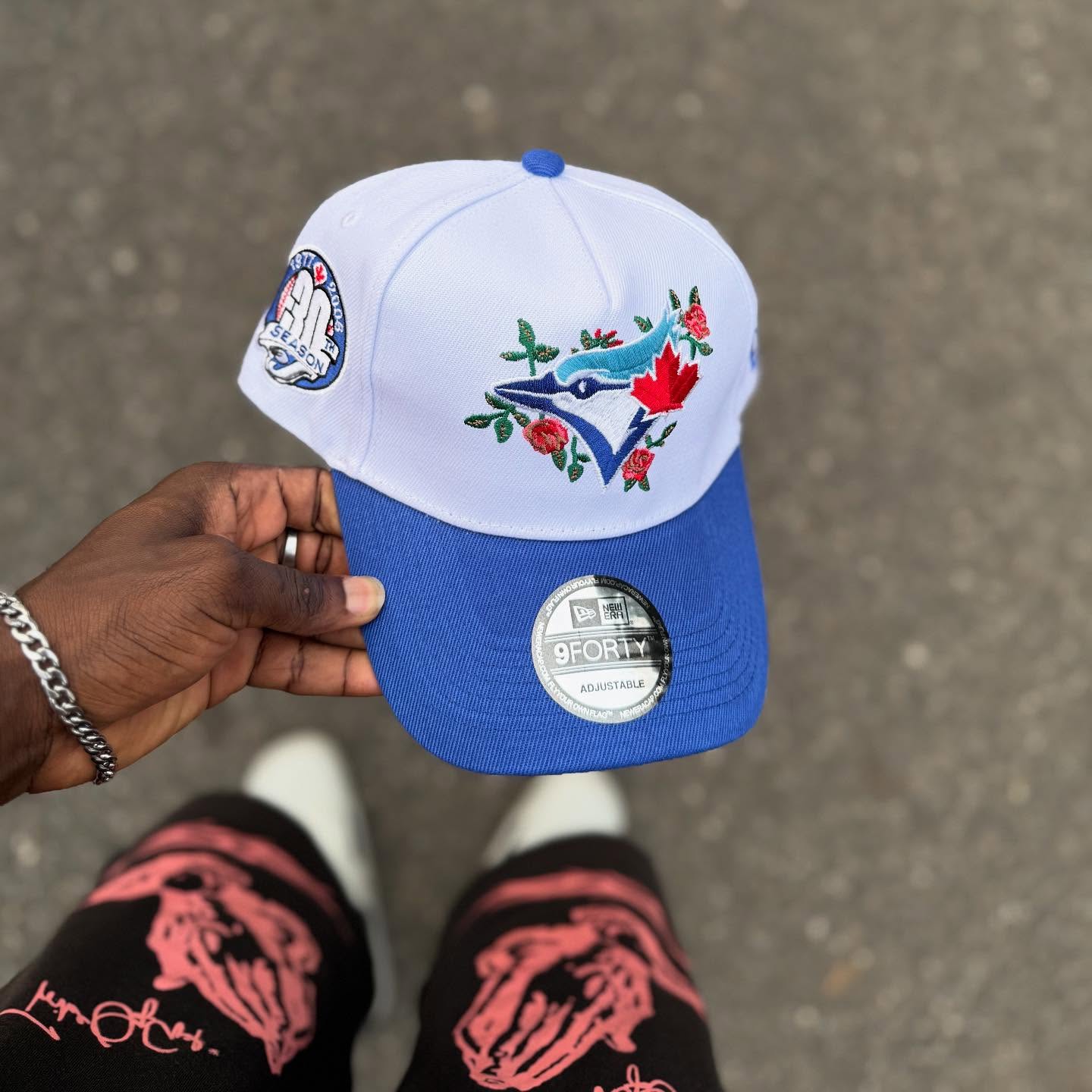 NEW ERA 950 NEWERA TORONTO BLUE JAYS SNAPBACK BASEBALL CAP-TITANIUM WHITE & BLUE