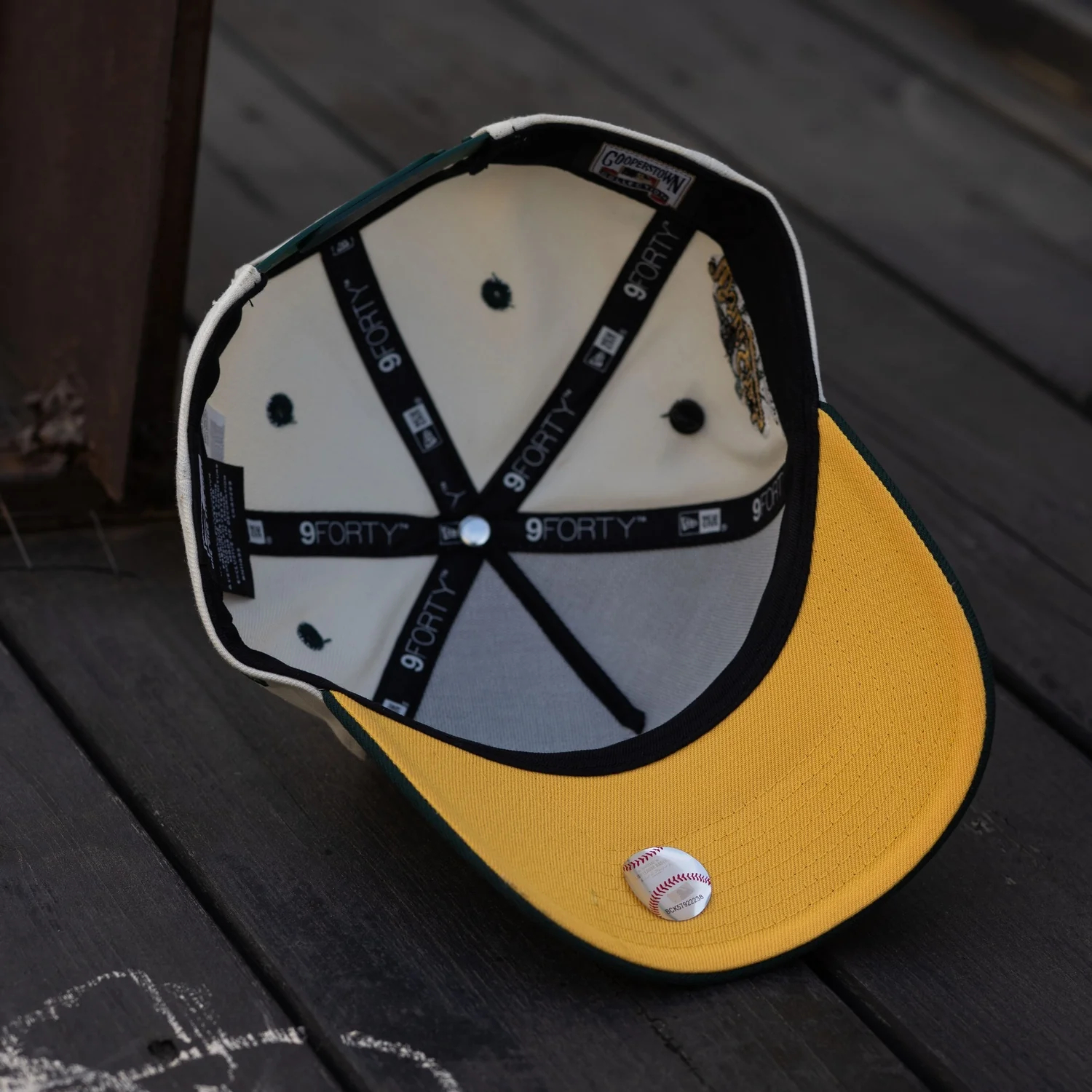 NEW ERA 9FORTY A-FRAME OAKLAND ATHLETICS WORLD SERIES 1989 TWO TONE / YELLOW UV SNAPBACK