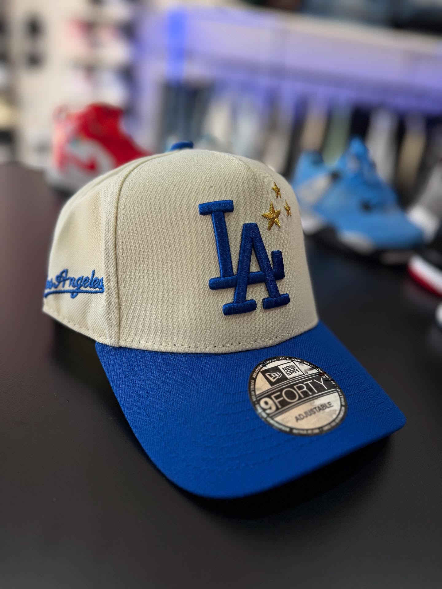 NEW ERA LOS ANGELES DODGERS CHROME TWO TONE EDITION 9FORTY A FRAME SNAPBACK HAT