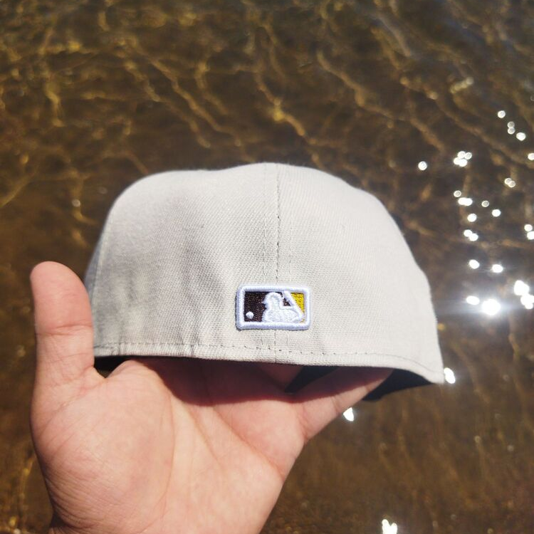 NEW ERA SAN DIEGO PADRES FITTED EMBROIDERED CASUAL BASEBALL CAP