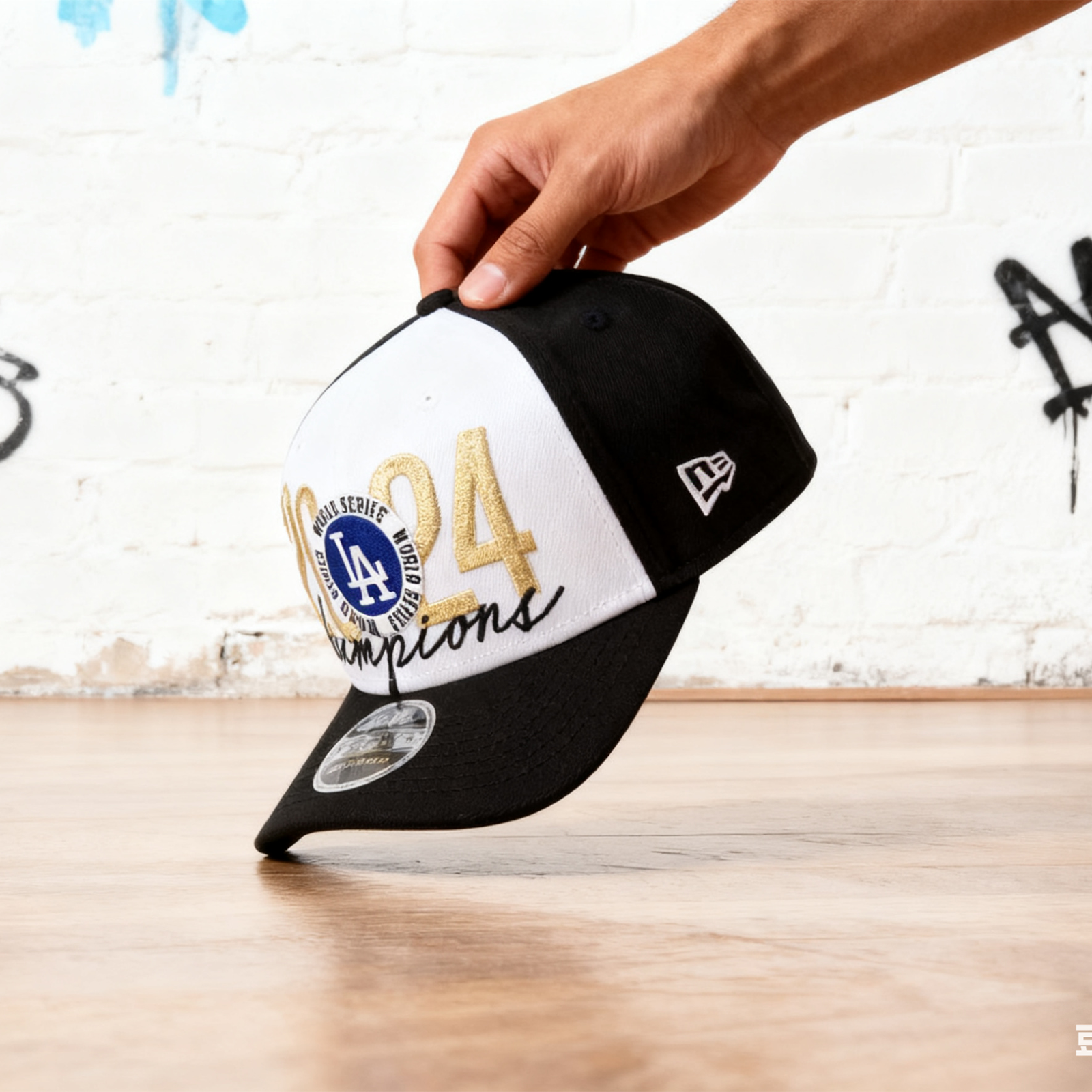 NEW ERA LOS ANGELES DODGERS STRETCH SNAPBACK 9SEVENTY 2024 WORLD SERIES CHAMPIONS HAT