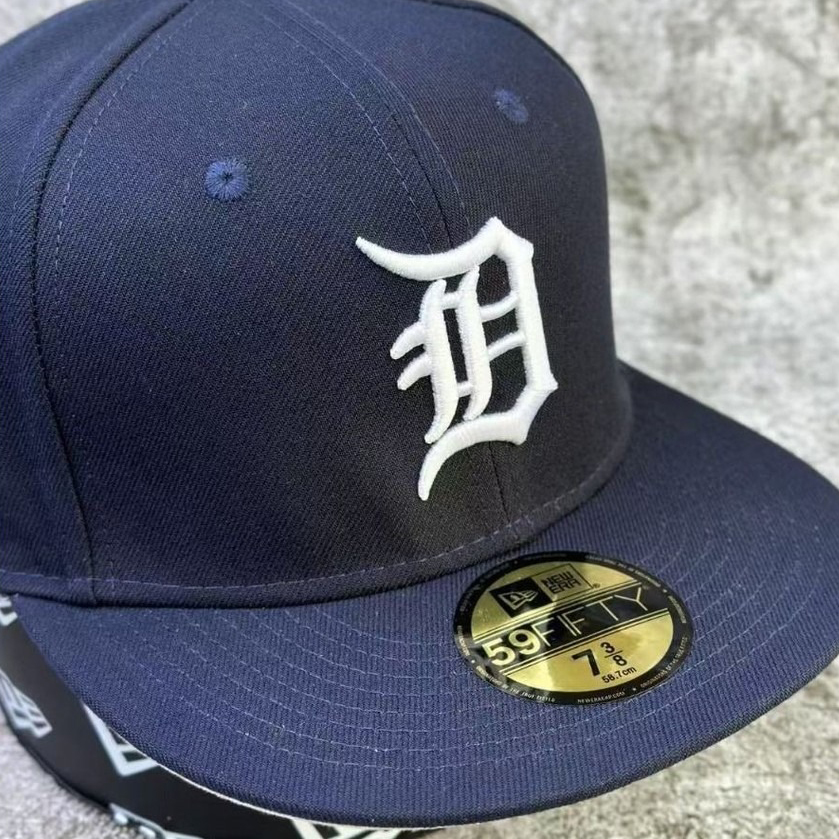 NEW ERA 5950 DETROIT TIGERS NAVY EMBROIDERED CASUAL BASEBALL CAP