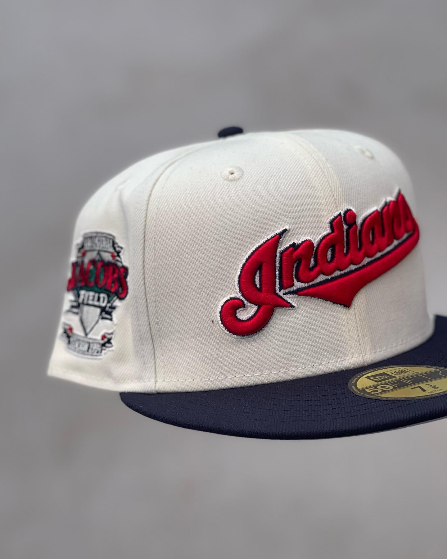 NEW ERA CLEVELAND INDIANS INAUGURAL SEASON 1994 CHROME TWO TONE EDITION A FRAME 9FIFTY SNAPBACK HAT
