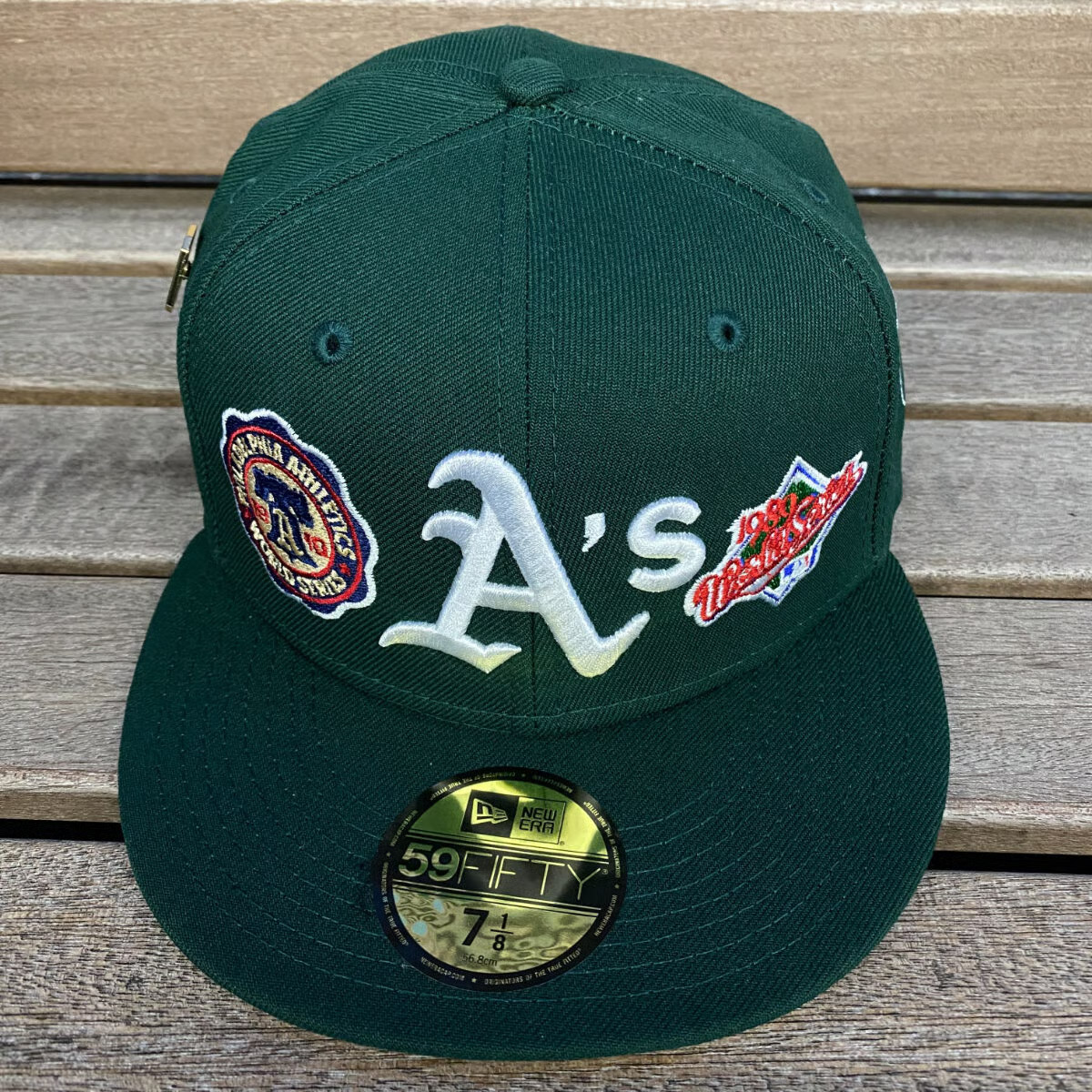 NEW ERA GREEN HISTORIC WORLD SERIES CHAMPIONS EMBROIDERED CASUAL BASEBALL CAP