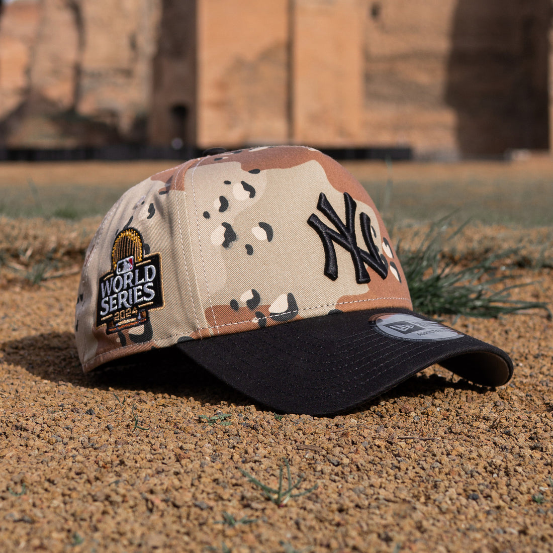 EXCLUSIVE 9FORTY A-FRAME NEW YORK YANKEES 2024 WORLD SERIES DESERT CAMO – NEW ERA CAP