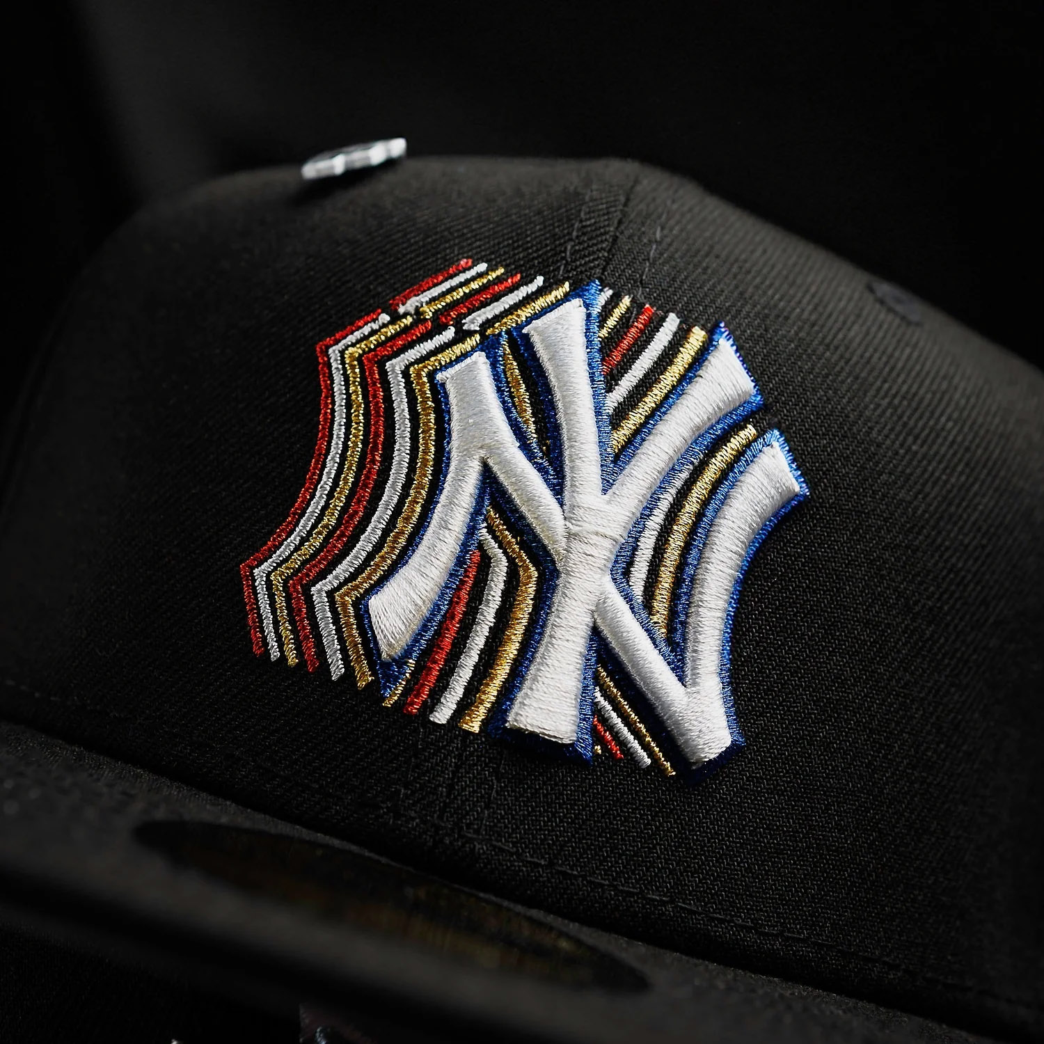 NEW ERA 59FIFTY NEW YORK YANKEES BLACK / GRAY EMBROIDERED CASUAL BASEBALL CAP