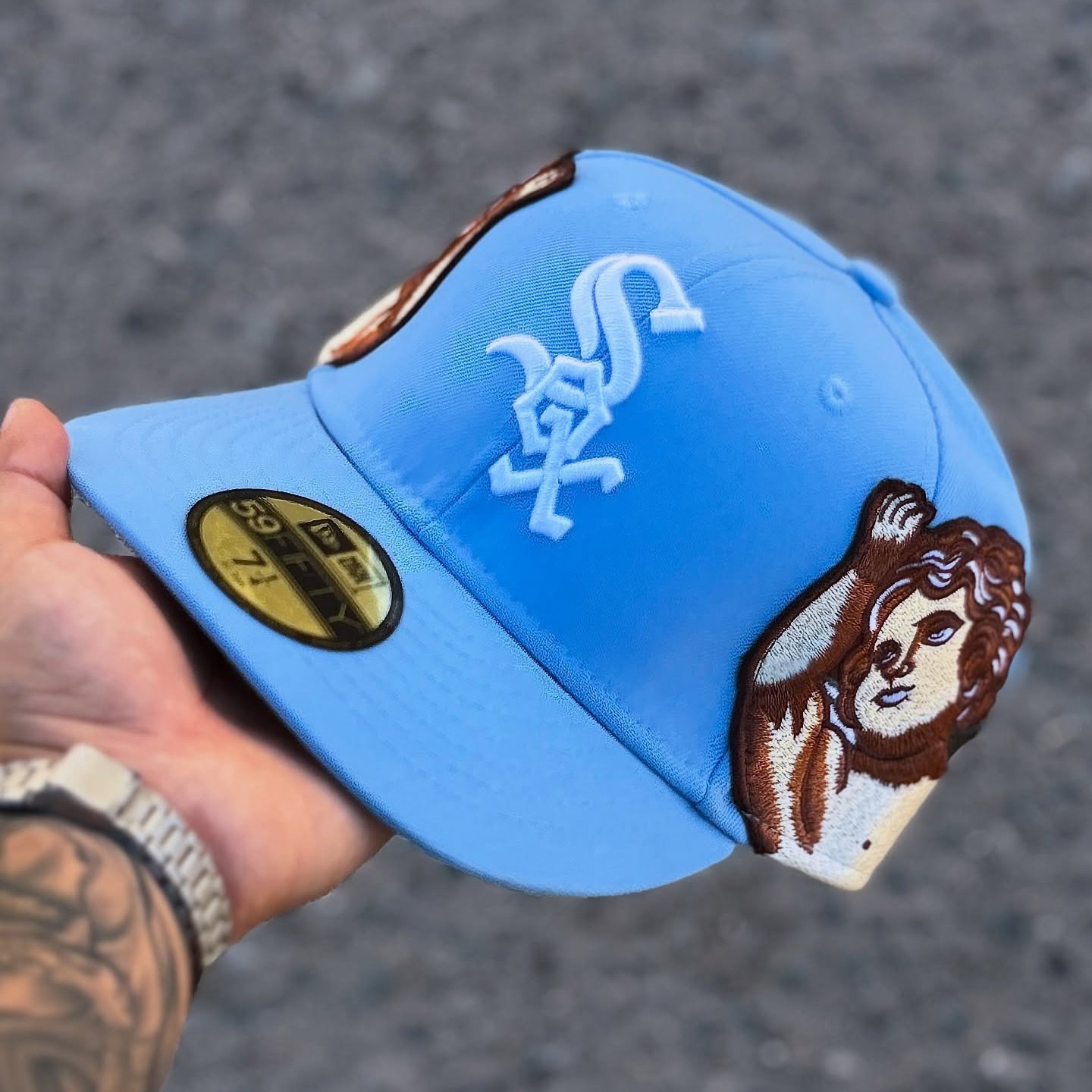 NEW ERA GORRA PLANA CERRADA EMBROIDERED CASUAL BASEBALL CAP