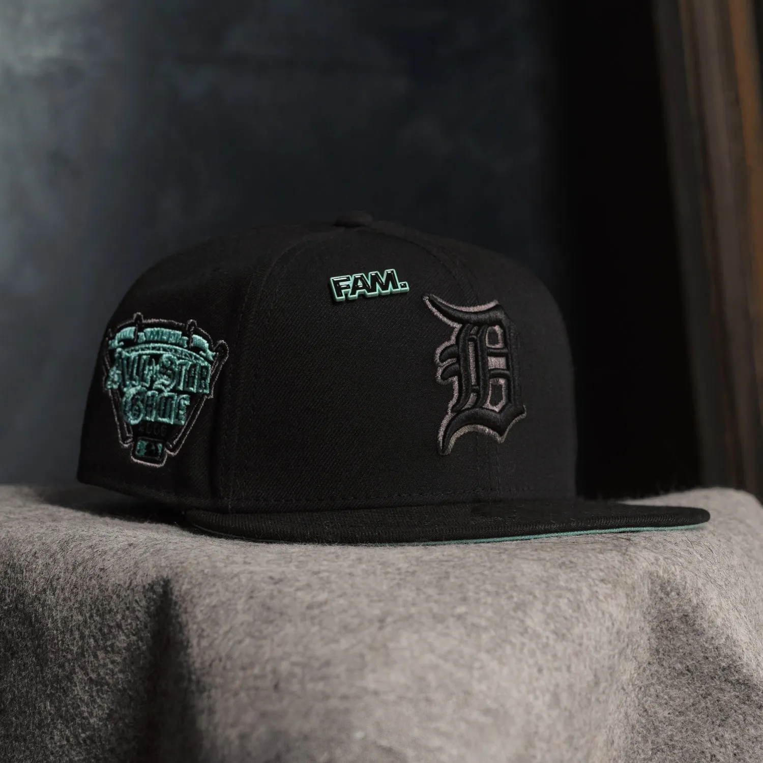 NEW ERA DETROIT TIGERS DETROIT TIGERS ALL STAR GAME 2005 BLACK / MINT UV EMBROIDERED CASUAL BASEBALL CAP