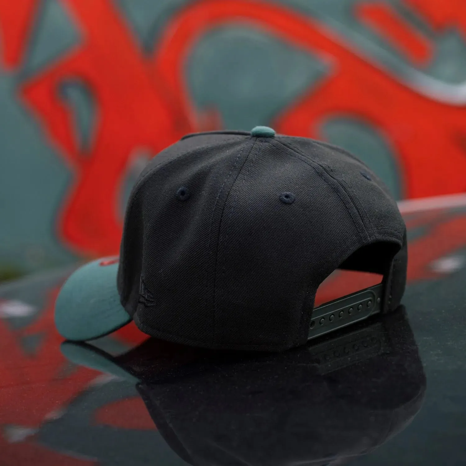 NEW ERA 9FORTY A-FRAME SAN FRANCISCO GIANTS 25TH ANNIVERSARY TWO TONE / SCARLET UV SNAPBACK