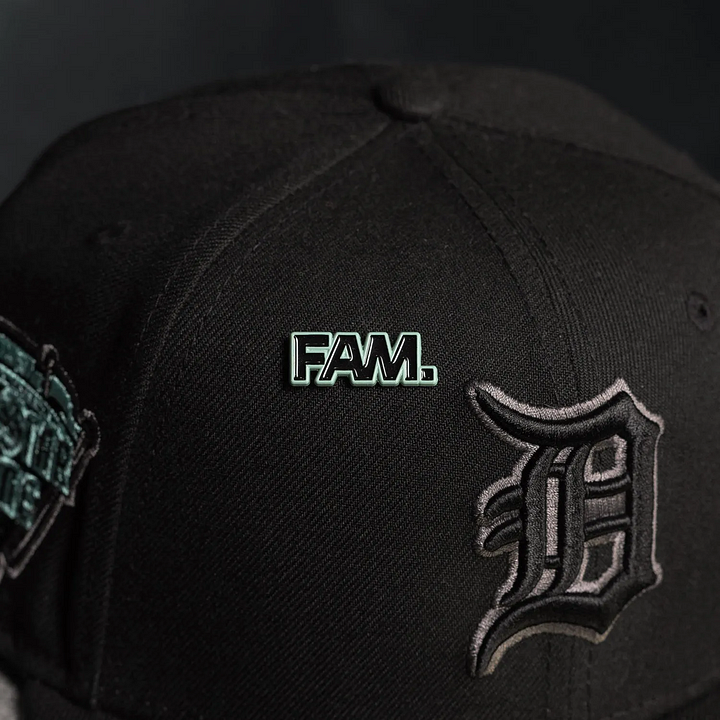 NEW ERA DETROIT TIGERS DETROIT TIGERS ALL STAR GAME 2005 BLACK / MINT UV EMBROIDERED CASUAL BASEBALL CAP