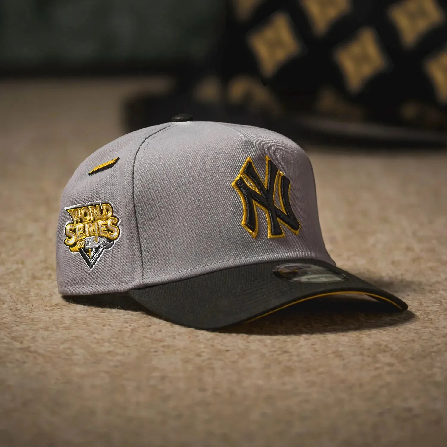 NEW ERA 9FORTY NEW YORK YANKEES WORLD SERIES 2009 TWO TONE / YELLOW UV