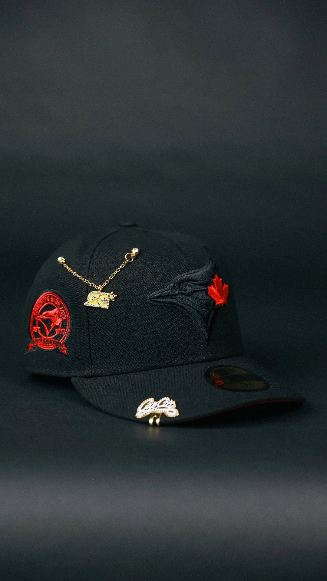 NEW ERA EXCLUSIVE 59FIFTY BLACKED OUT TORONTO BLUE JAYS W/ 40TH SEASON SIDE PATCH