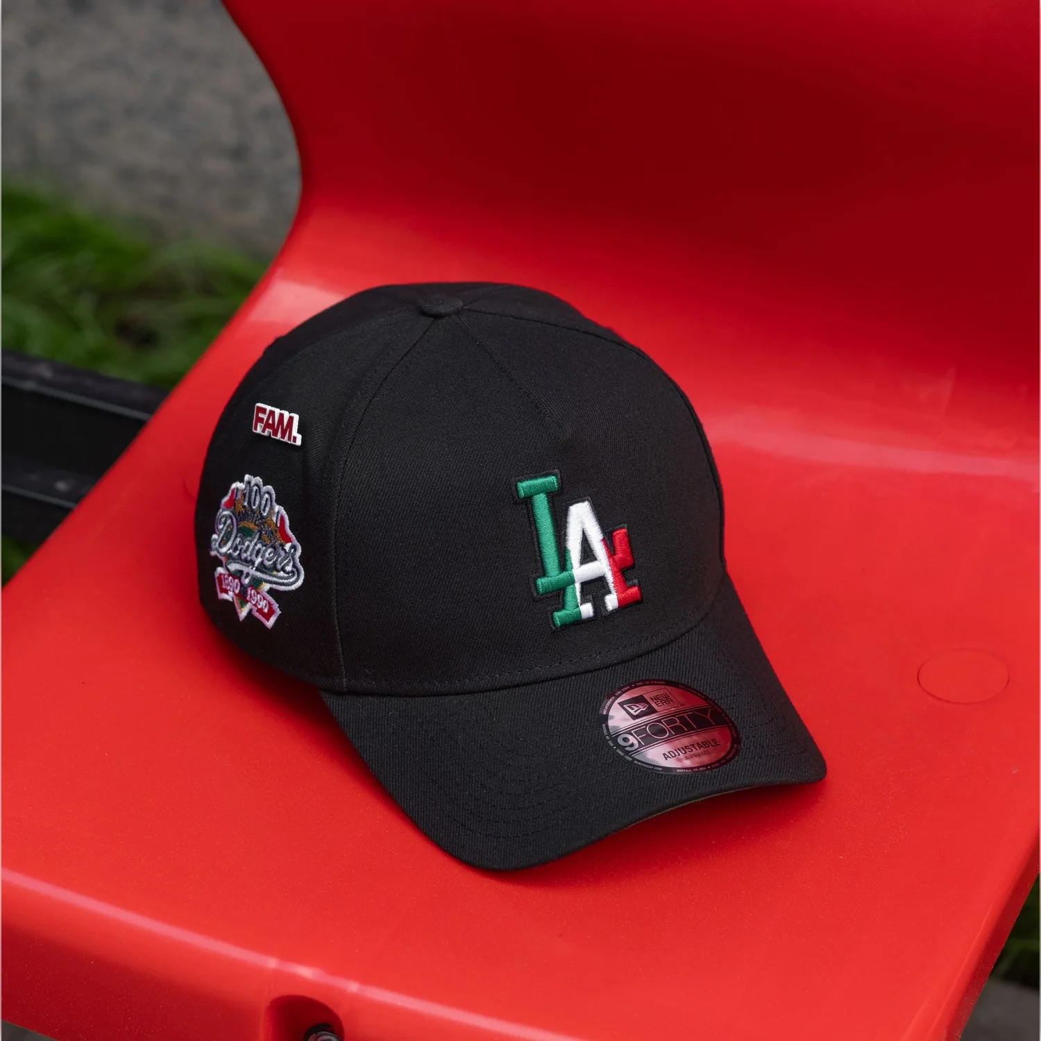 NEW ERA 9FORTY A-FRAME LOS ANGELES DODGERS 100TH ANNIVERSARY BLACK / KELLY GREEN UV SNAPBACK